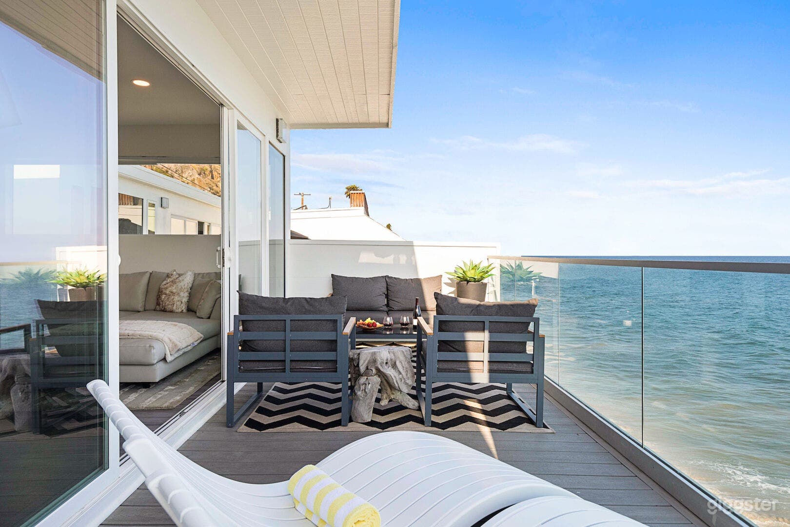 Blue Sky Malibu Beachfront III Photo 3