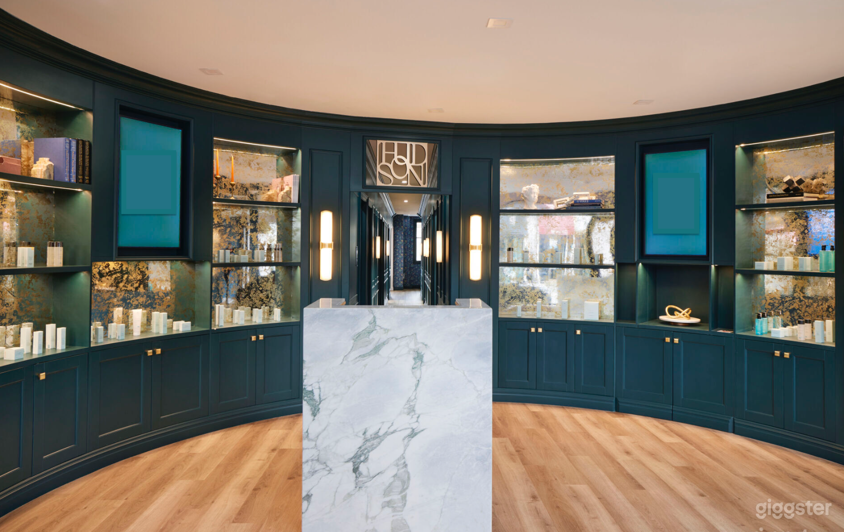 Unique, Luxury Medical, Retail &amp; Living space Photo 1