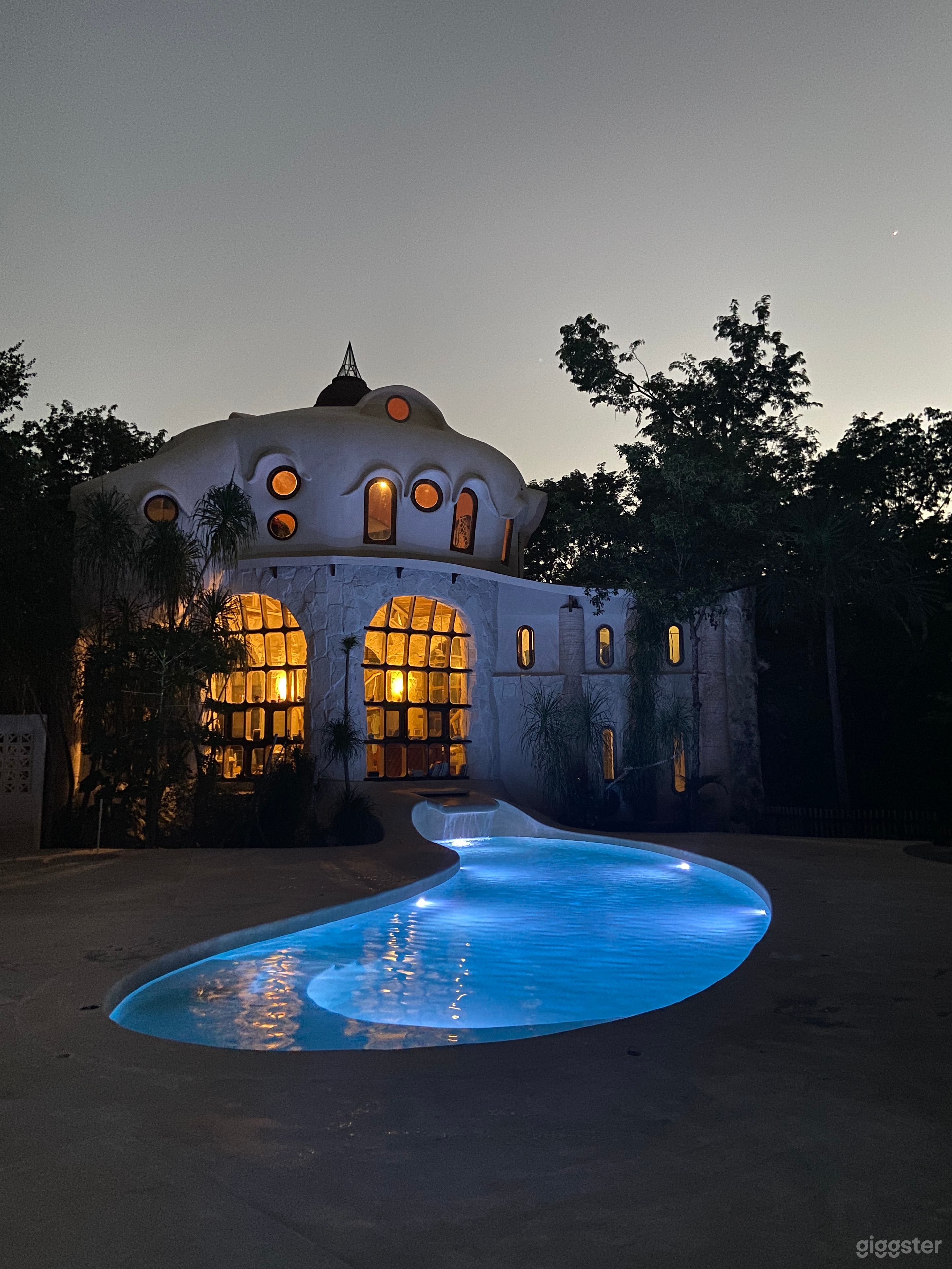 Spectacular Outdoor Space Photo 2