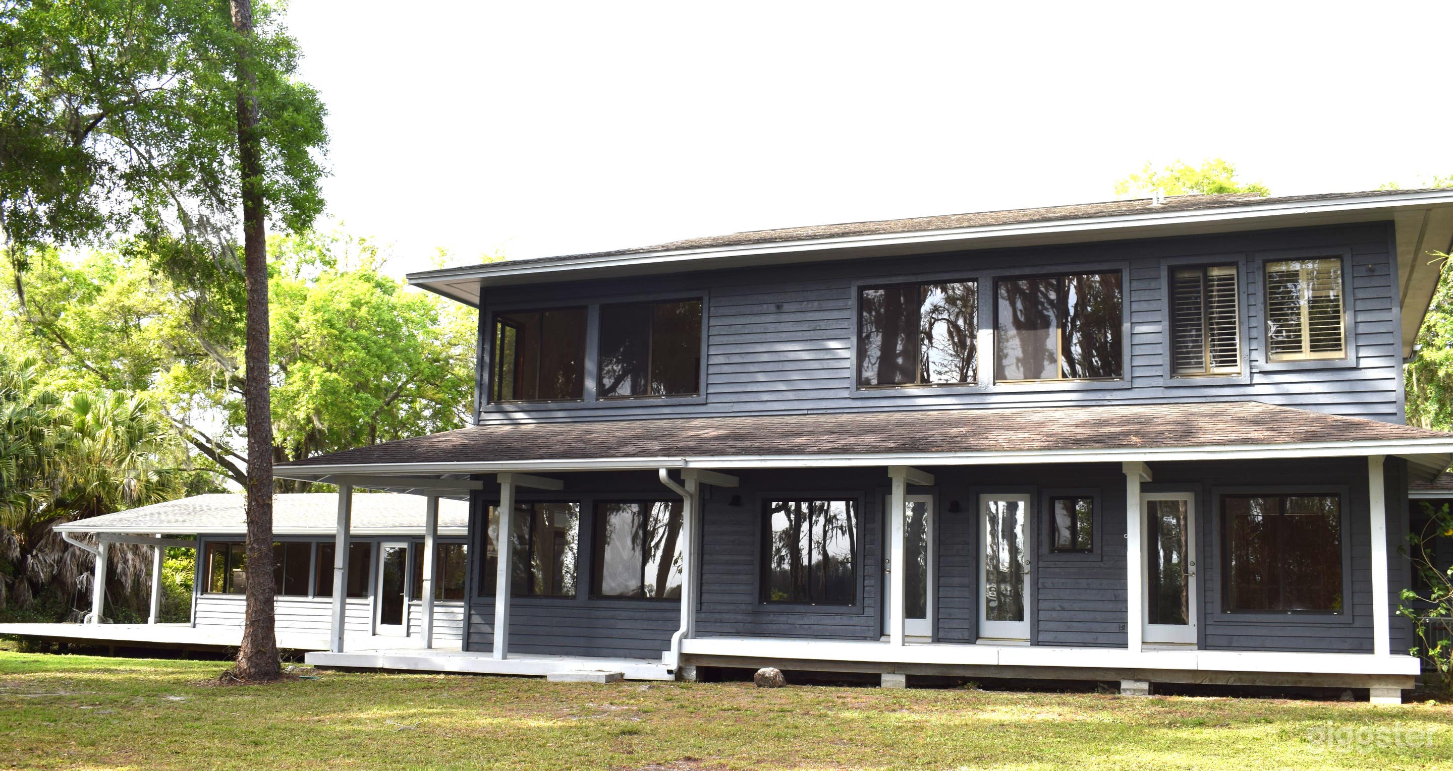 Odessa Lake Estate  Photo 2