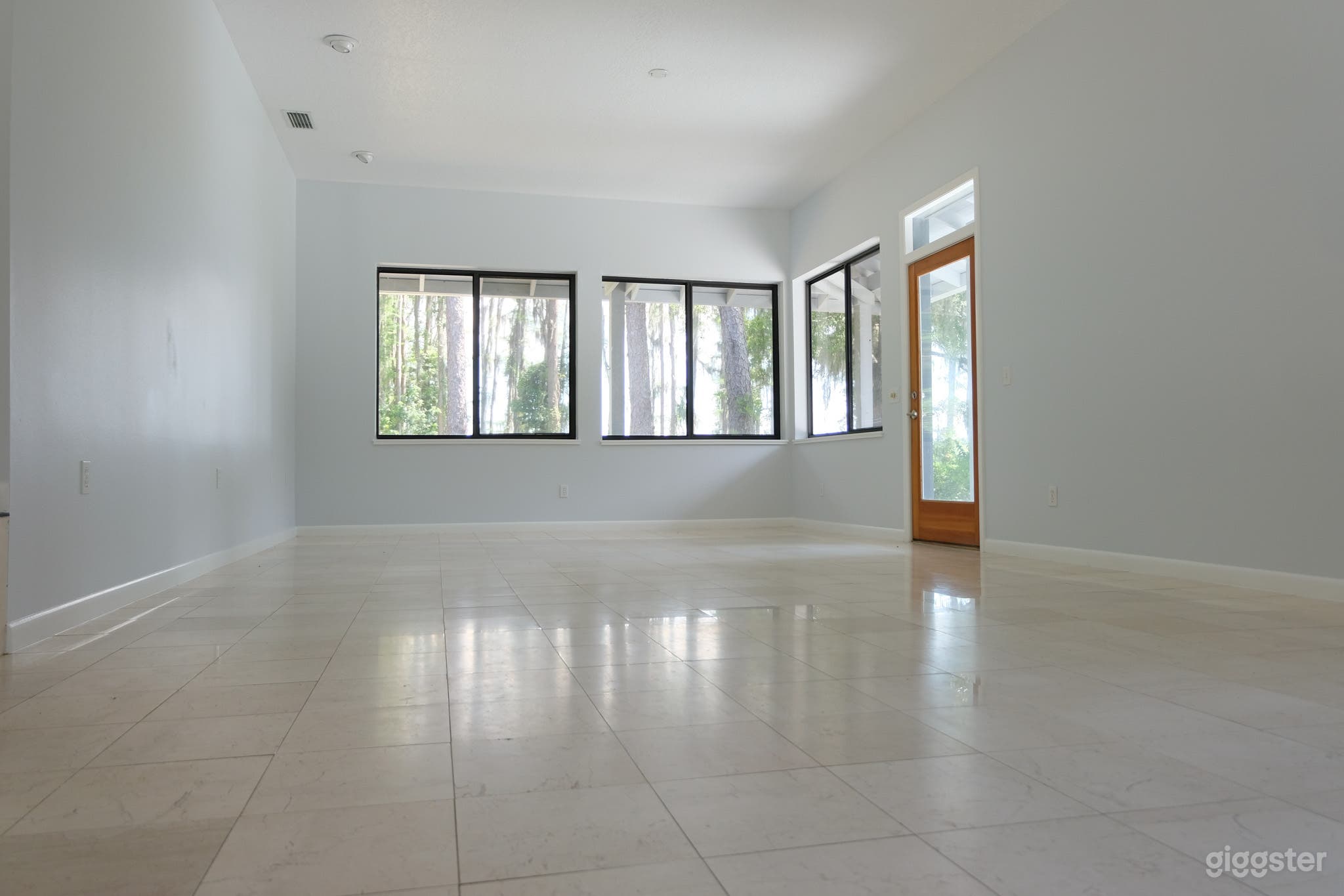 Odessa Lake Estate  Photo 3