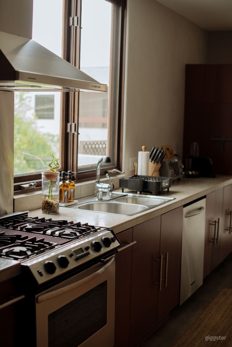  Designer Loft — Bright, Airy, Mid-Century Modern 