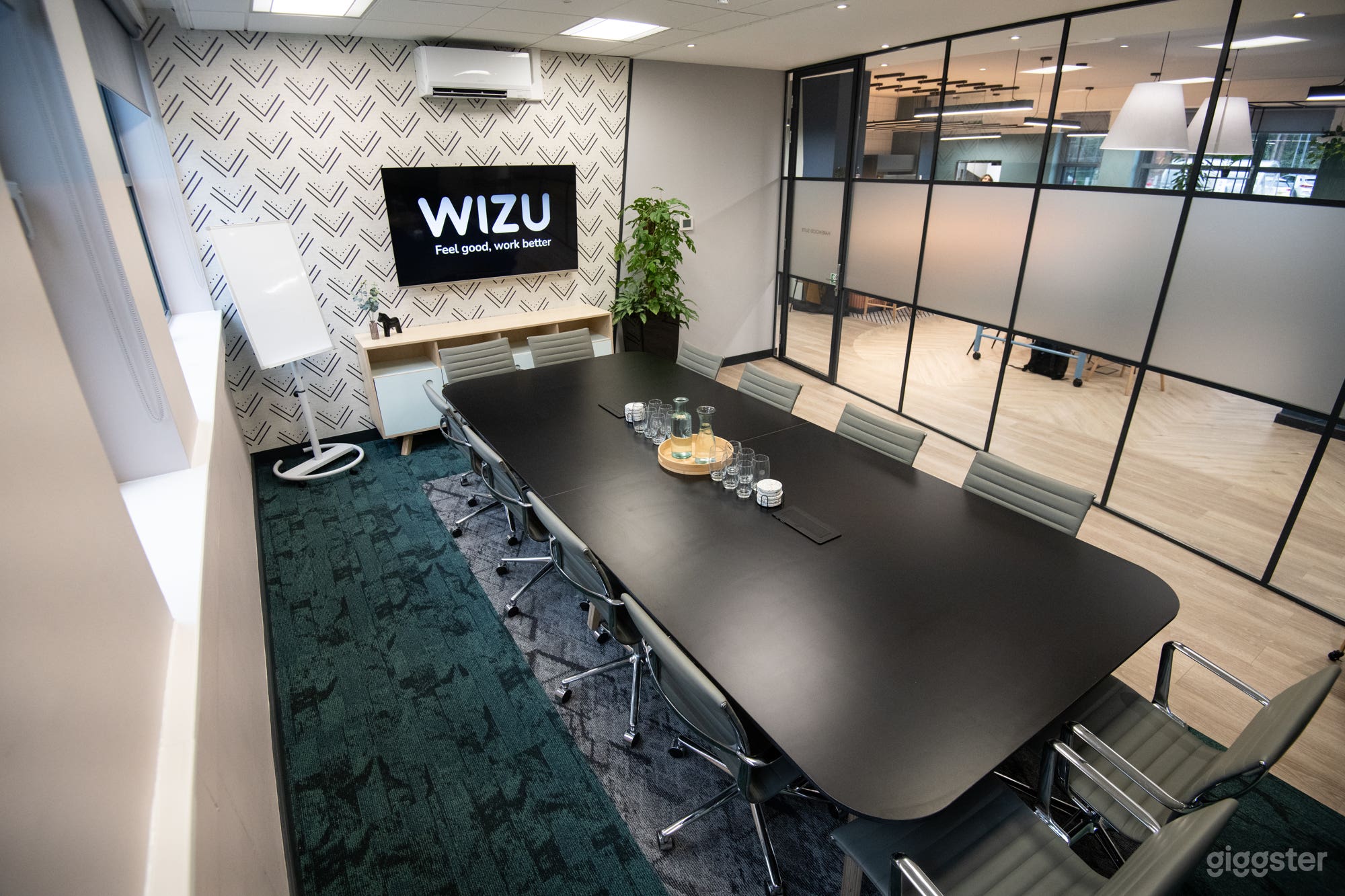 The Harewood Suite Photo 2