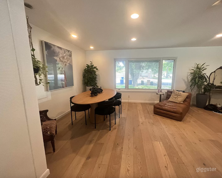  Charming Home in Austin 