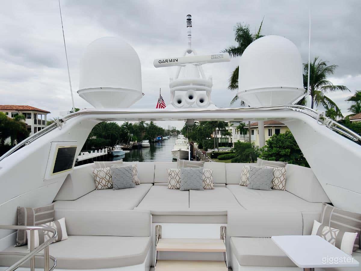 Stylish and Unforgettable 105' Leopard  Photo 4