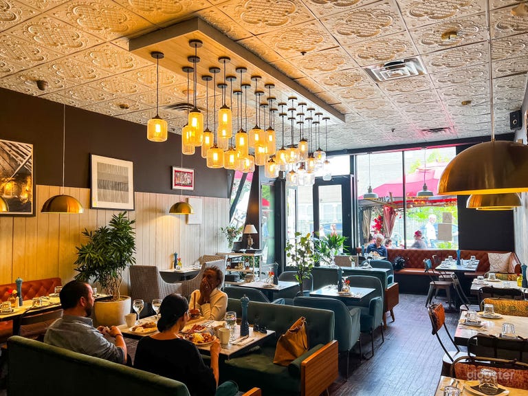  Elegant & Spacious Main Dining Room 