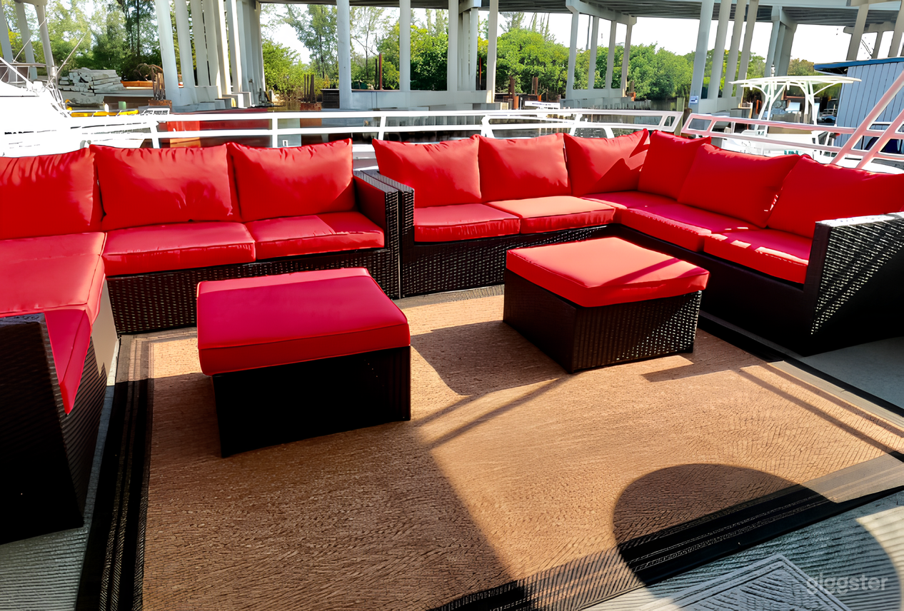 Starship 105” Yacht Photo 4