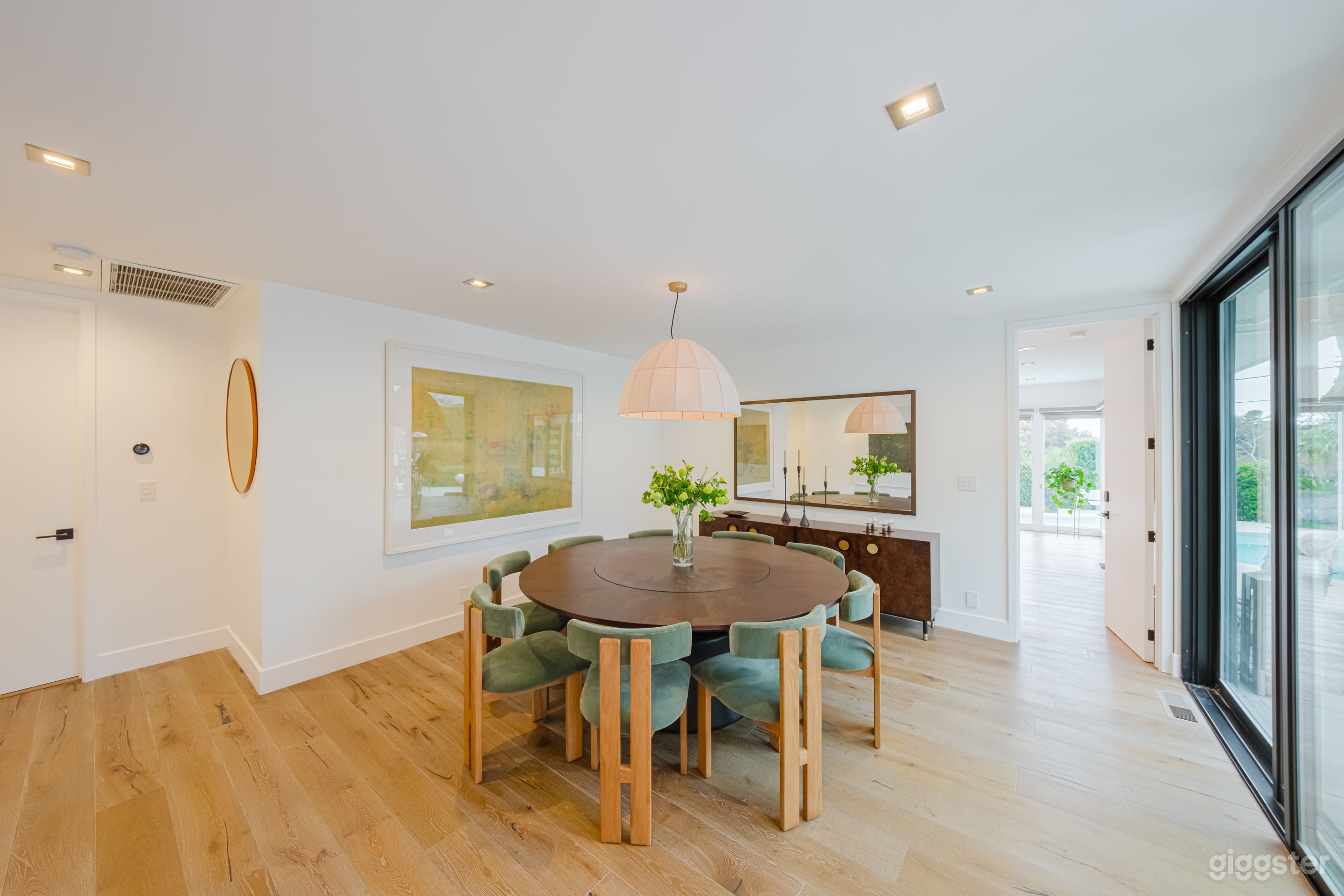 HOLLYWOOD HAVEN HIDEAWAY Photo 4