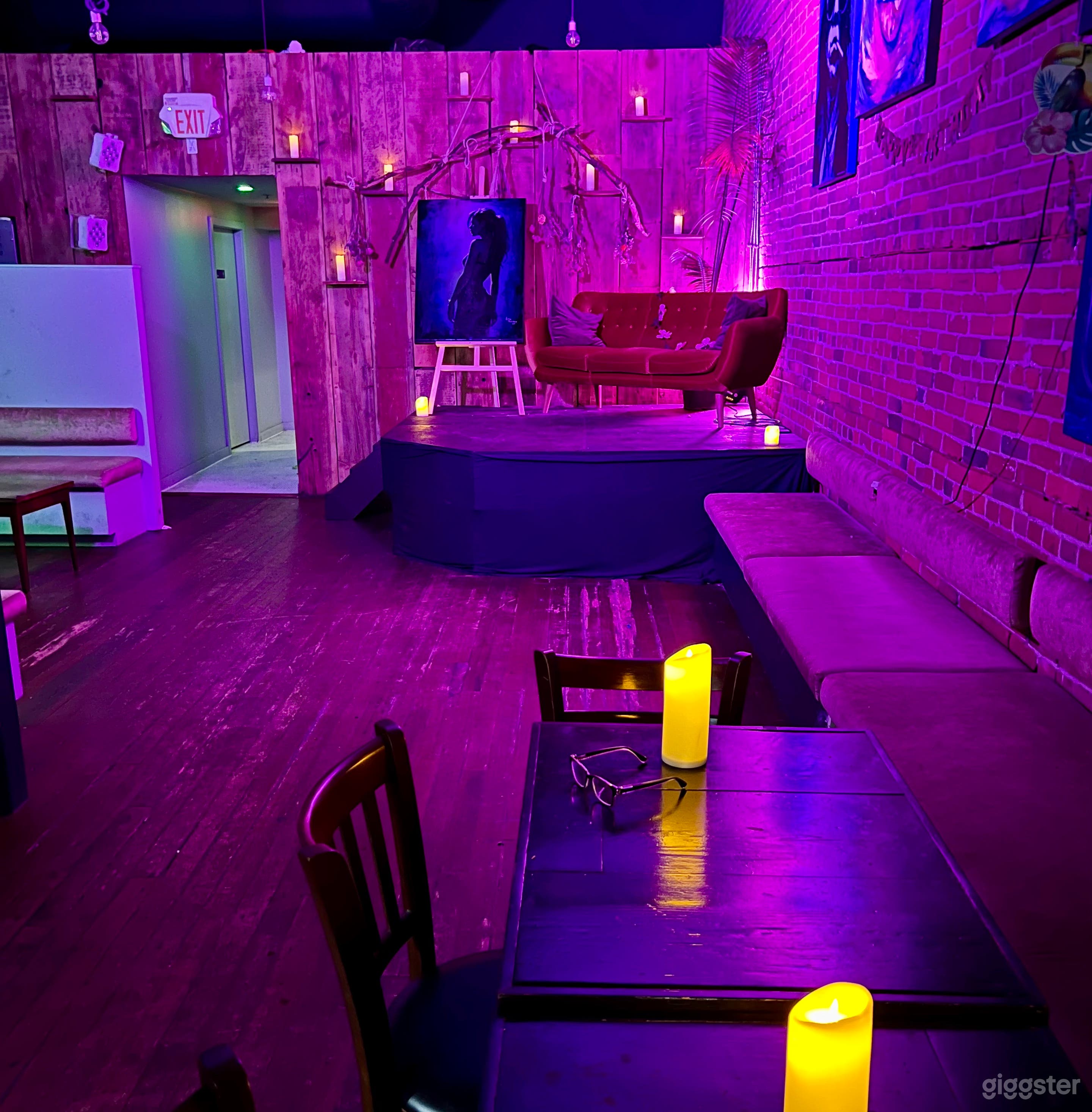 Hoxton bar and restaurant Photo 4