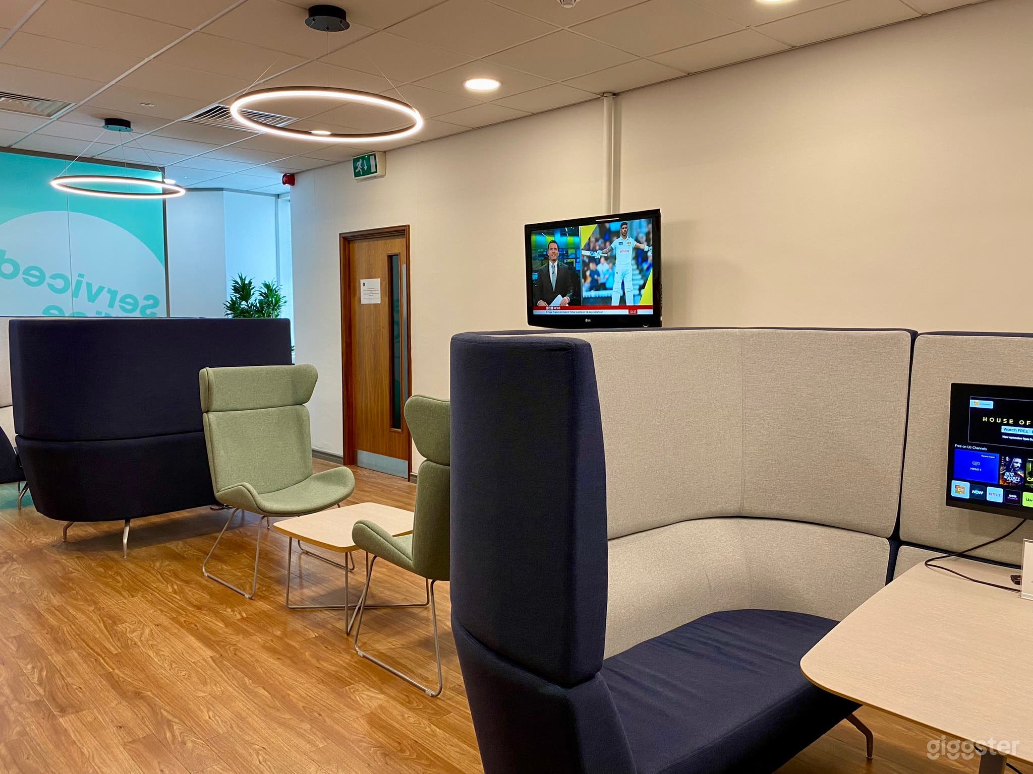 Spacious Meeting Rooms in Exchange Quay. Photo 4