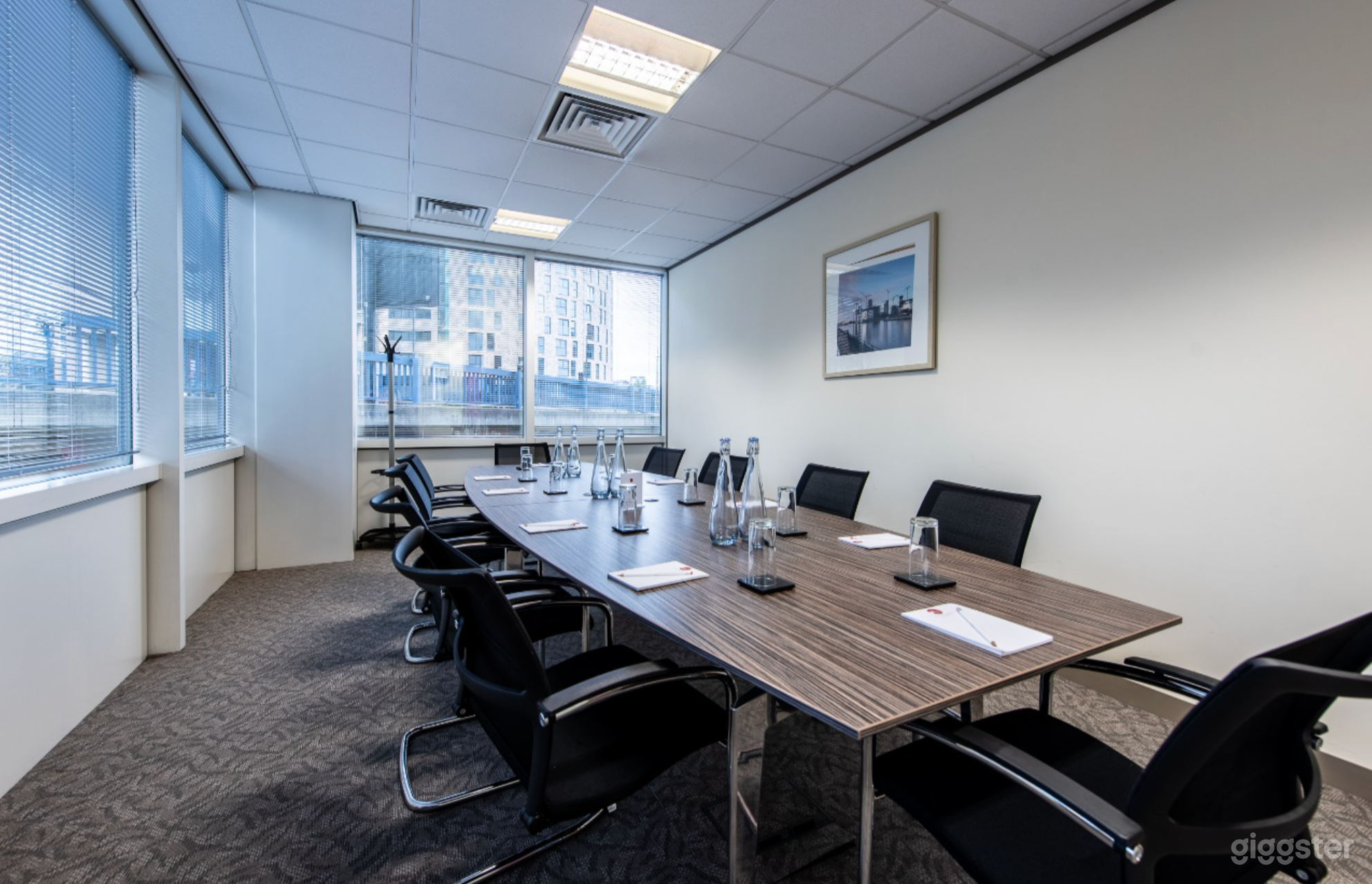 Spacious Meeting Rooms in Exchange Quay. Photo 2