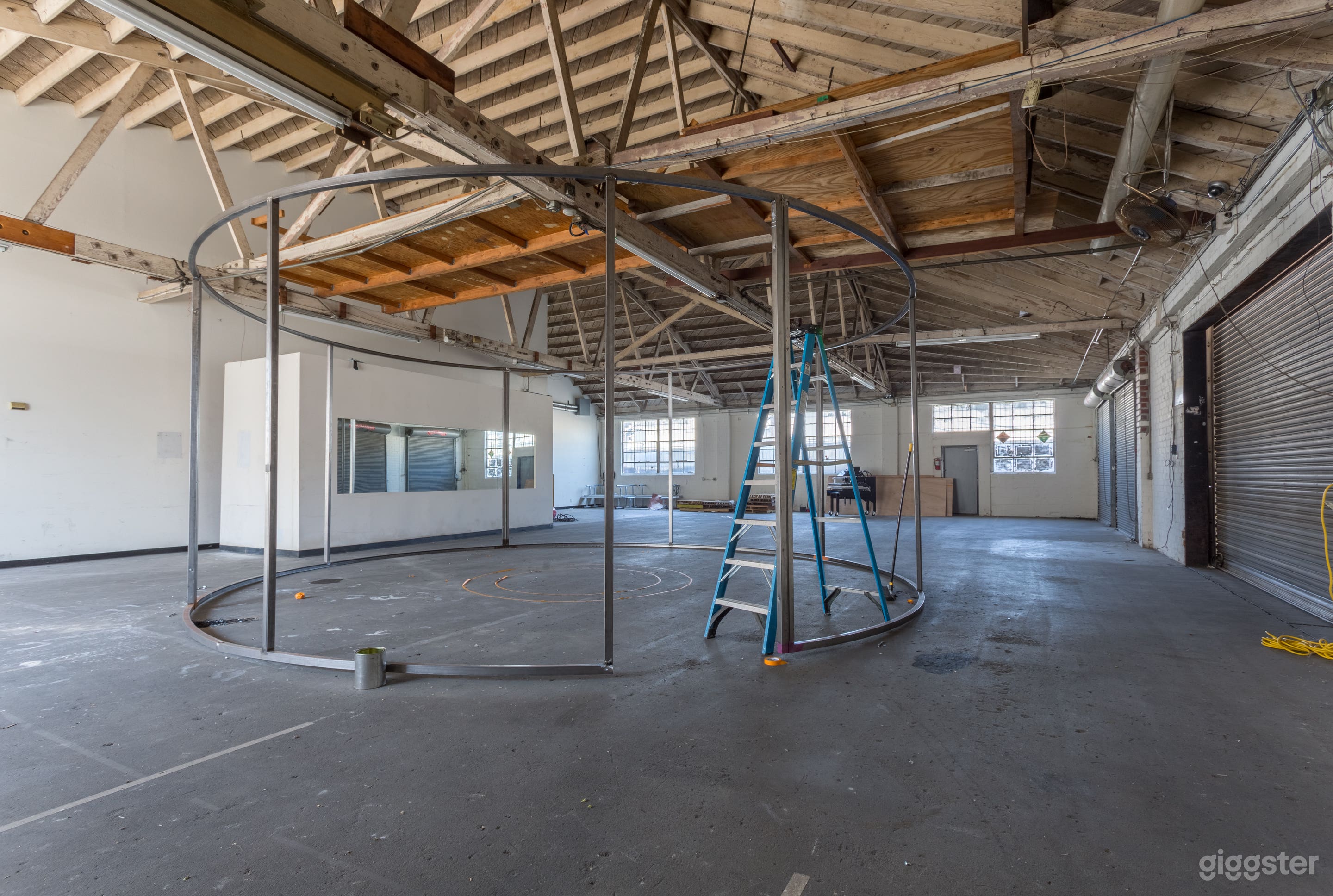 Warehouse No.430 Photo 2