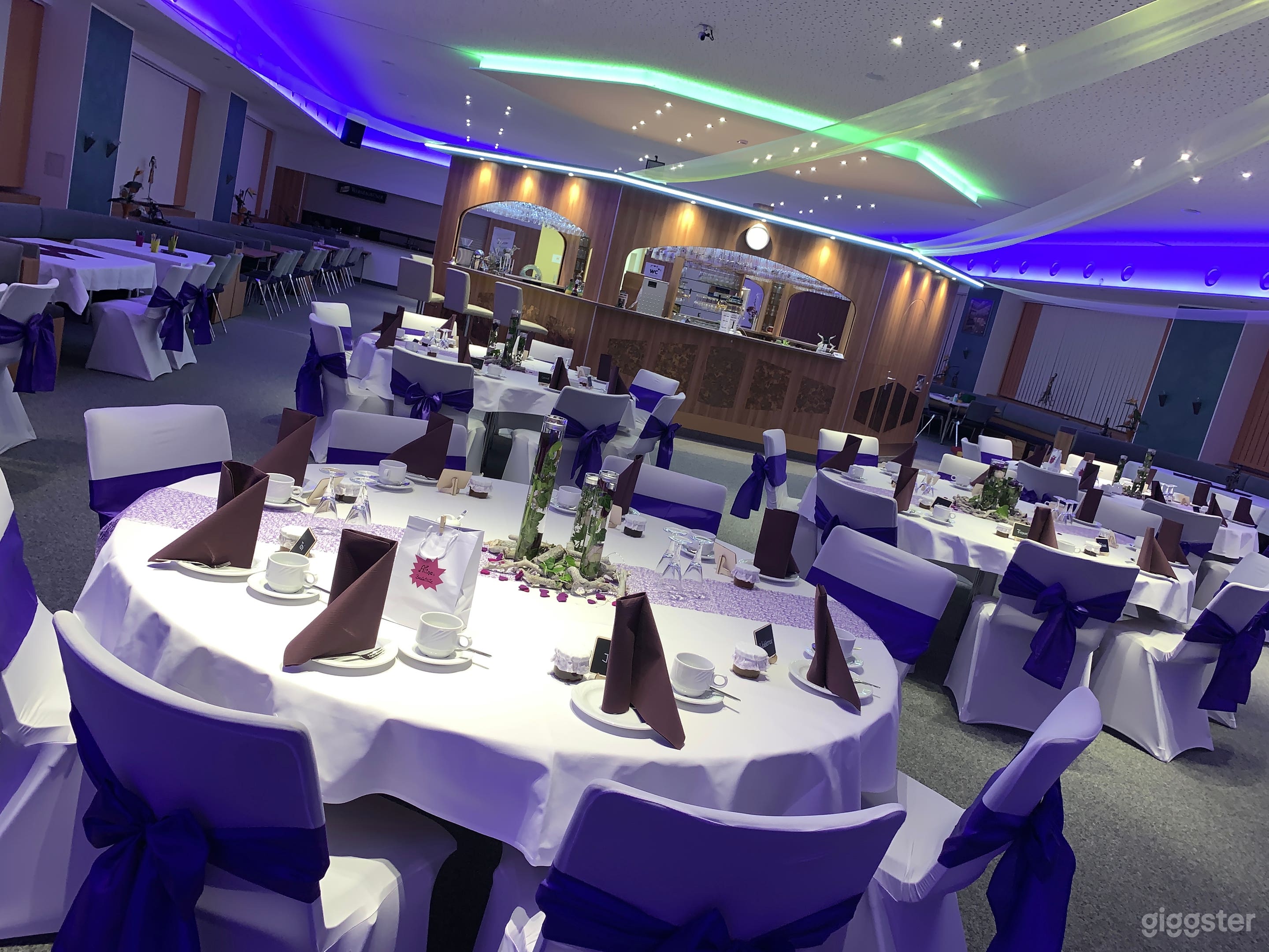 Die Mittel-BAR Schönheide - Hochzeit brombeere