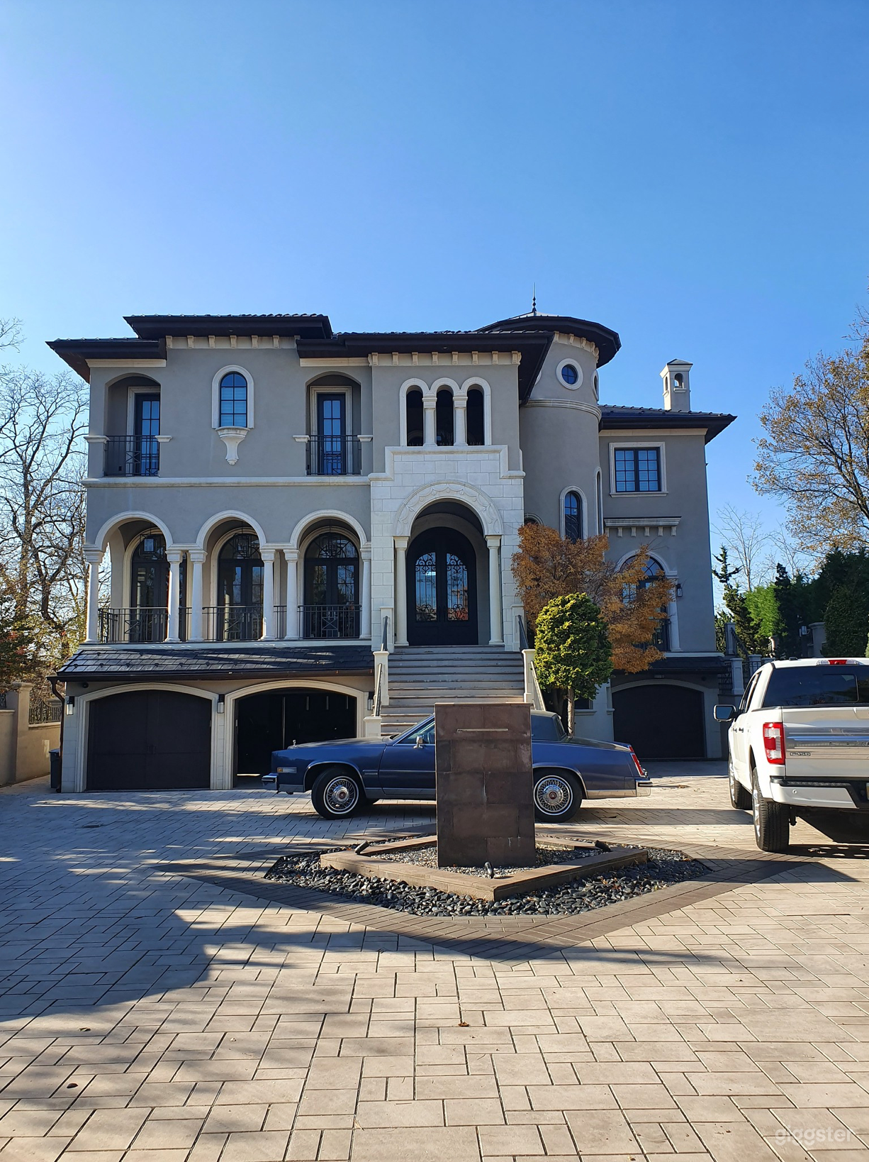 Shapira's Mansion Photo 2