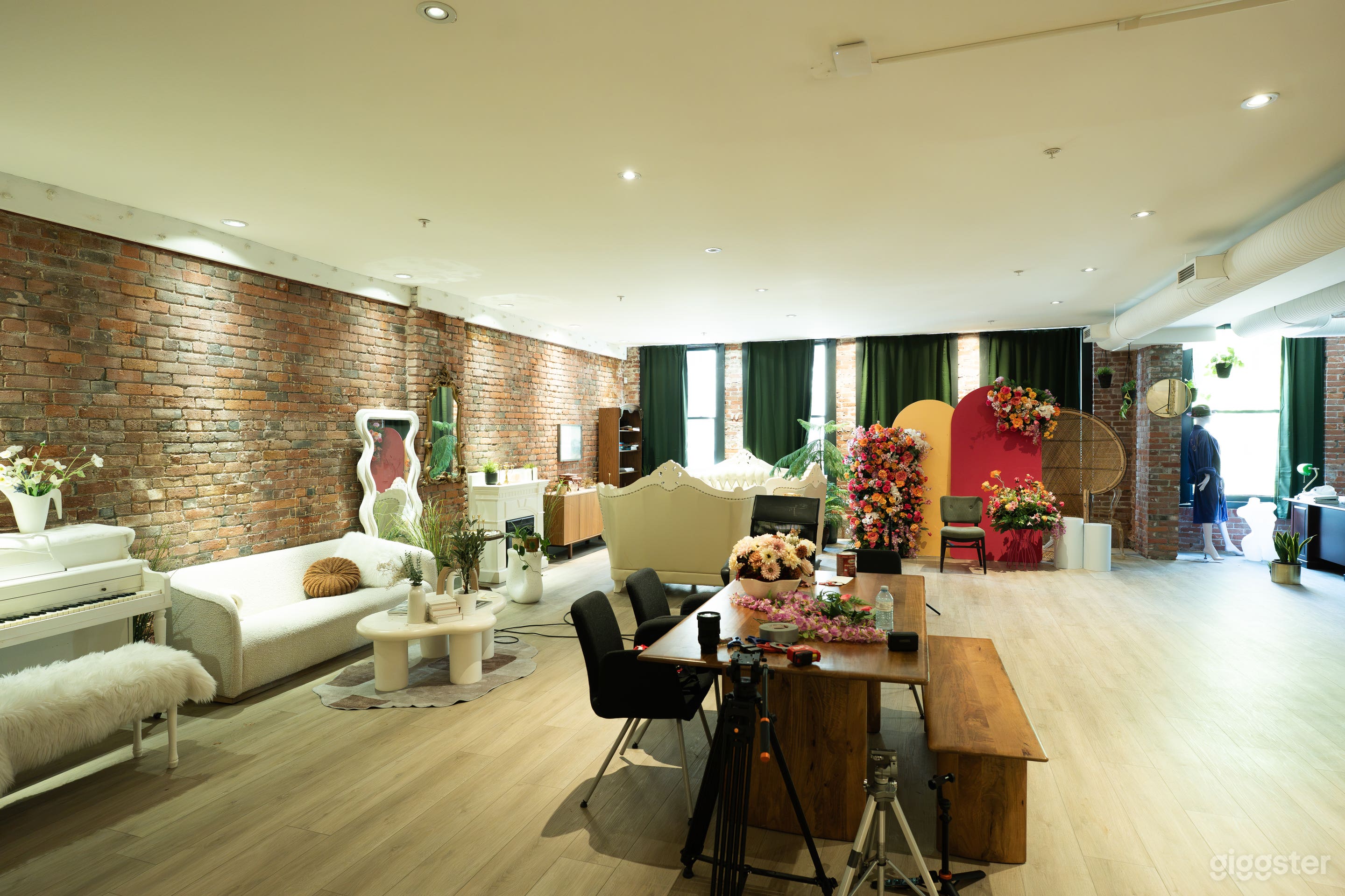 Heritage Soul Modern Vision in Gastown's Photo 4