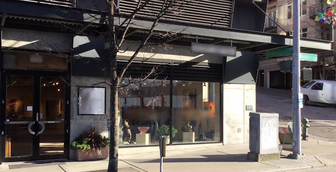  Downtown Art Gallery with Ample Space for up to 50 