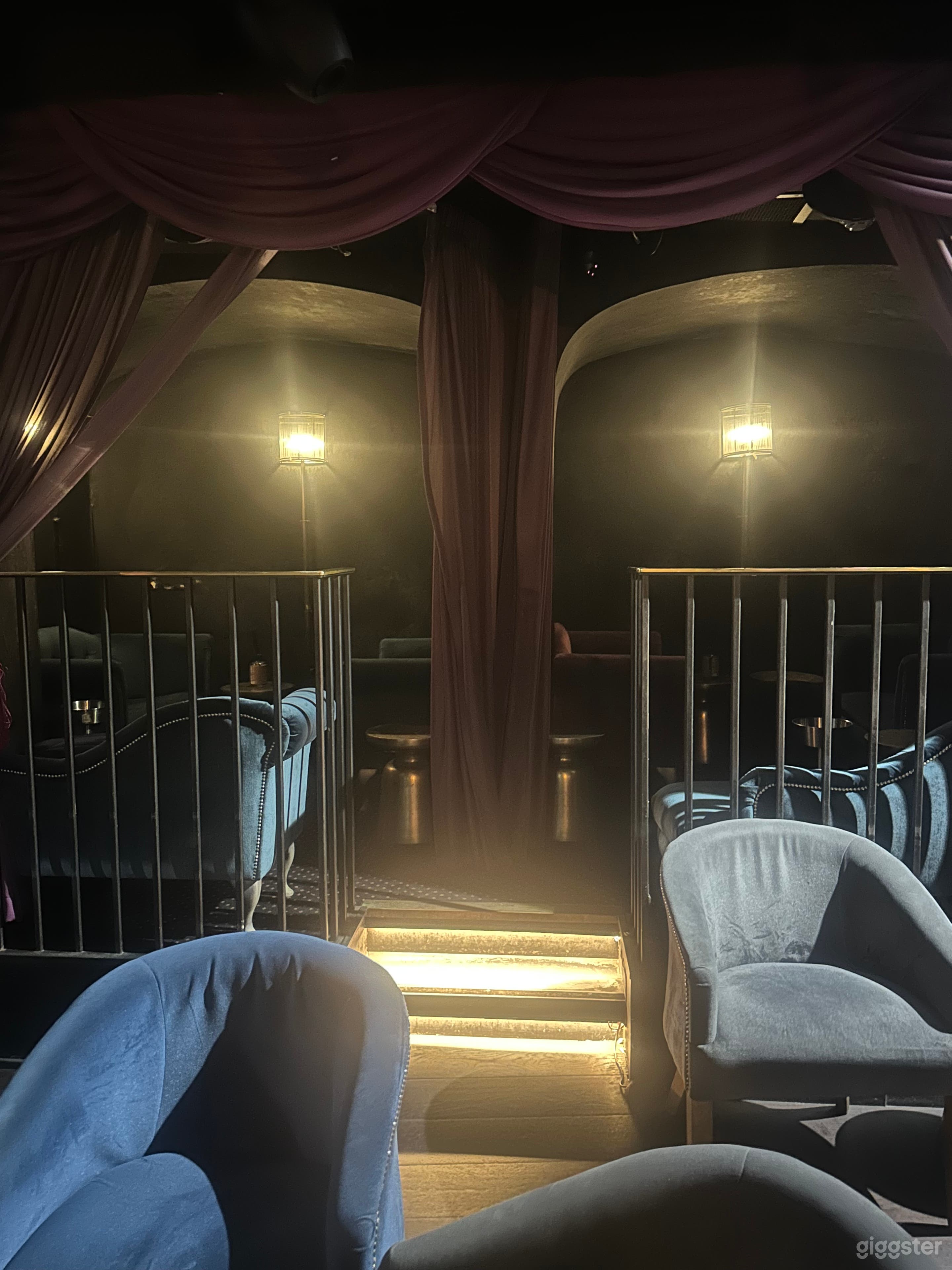 Burlesque Club with Large Stage Photo 4