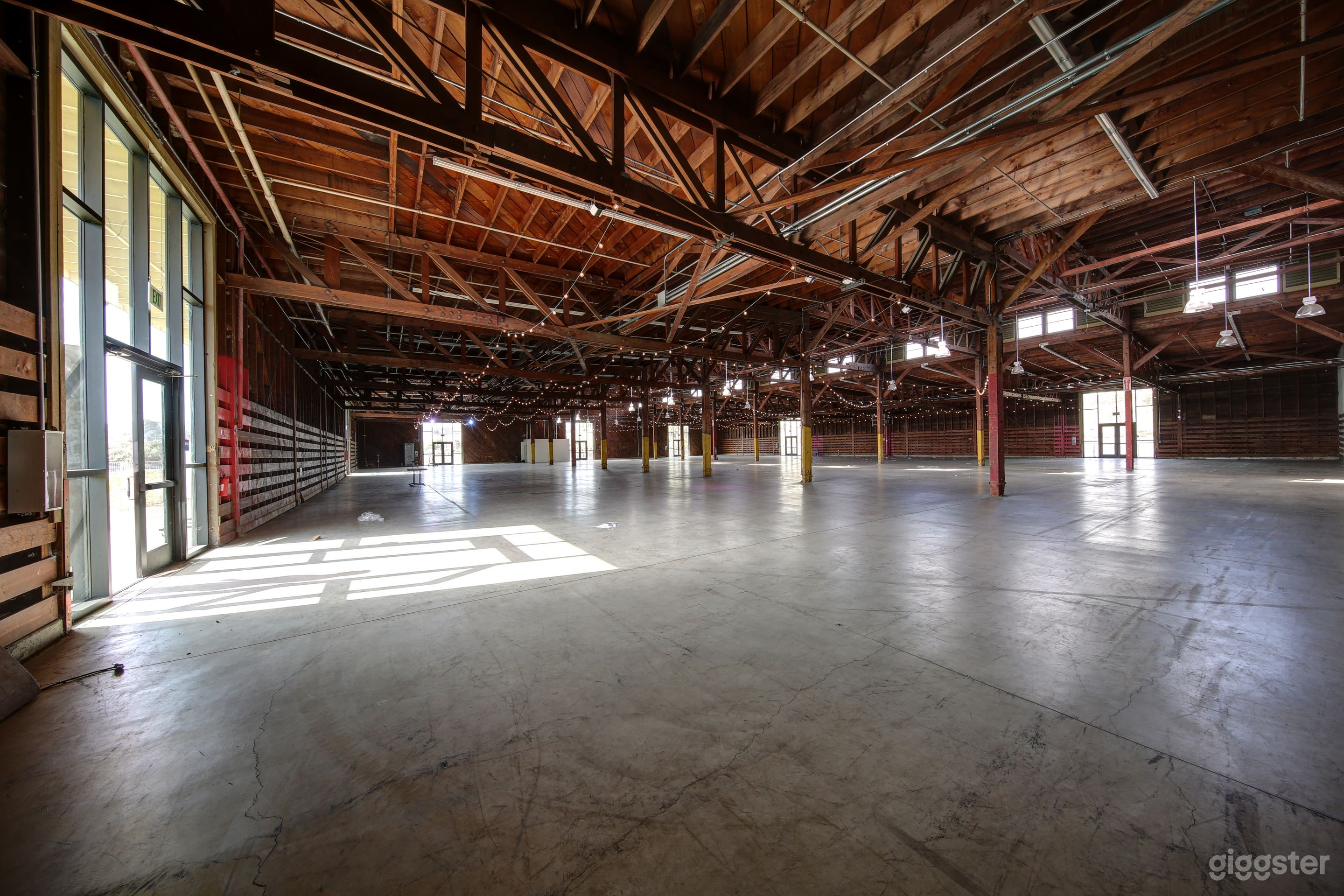 Warehouse No.510 Photo 1