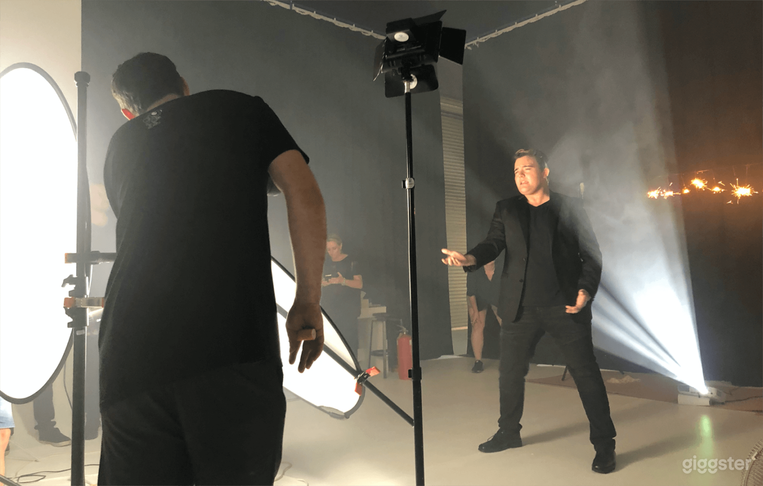 Large Photographic Studio to hire - Central Coast Photo 1