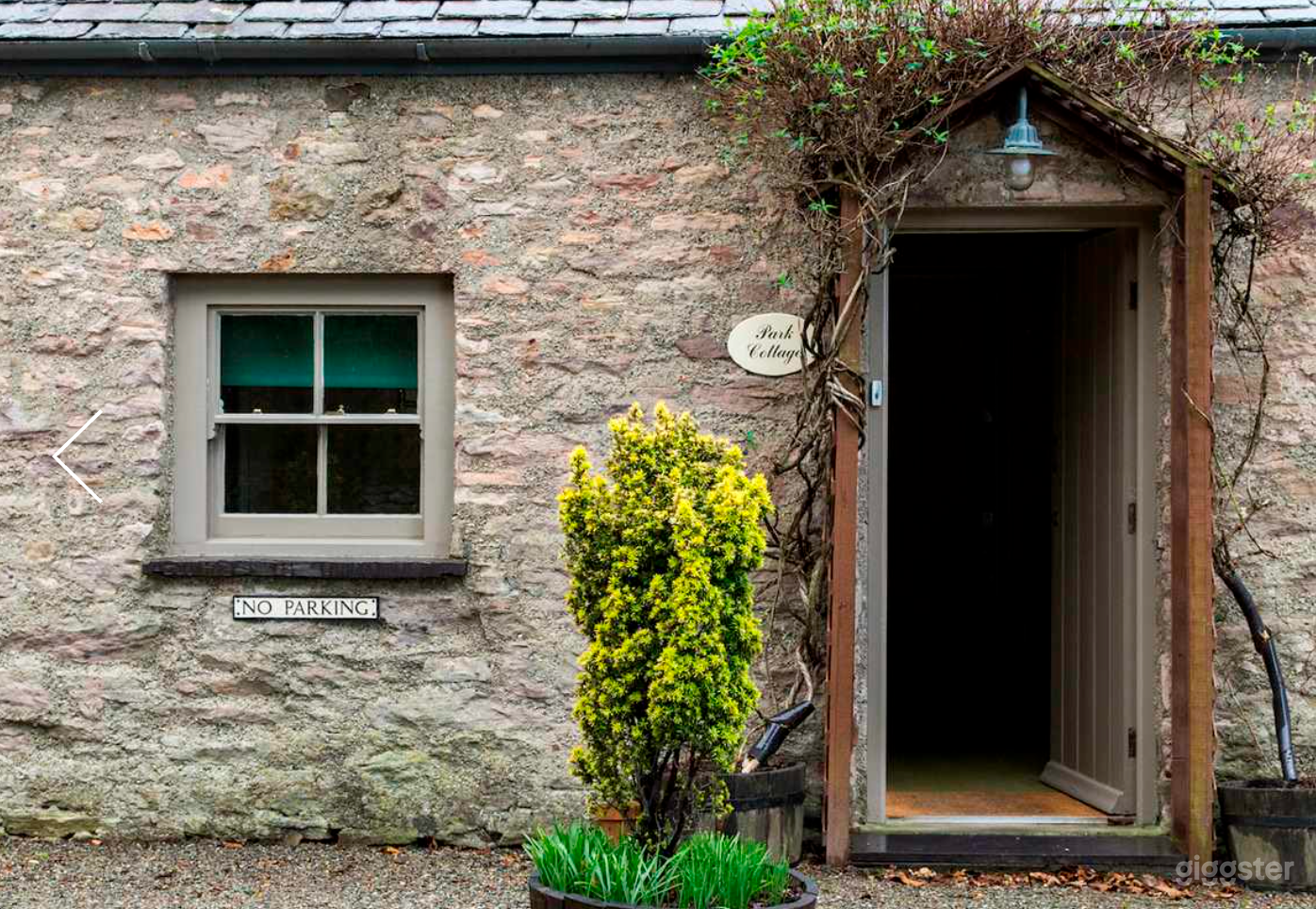 The Hall Cottage with Own Garden Area Photo 3