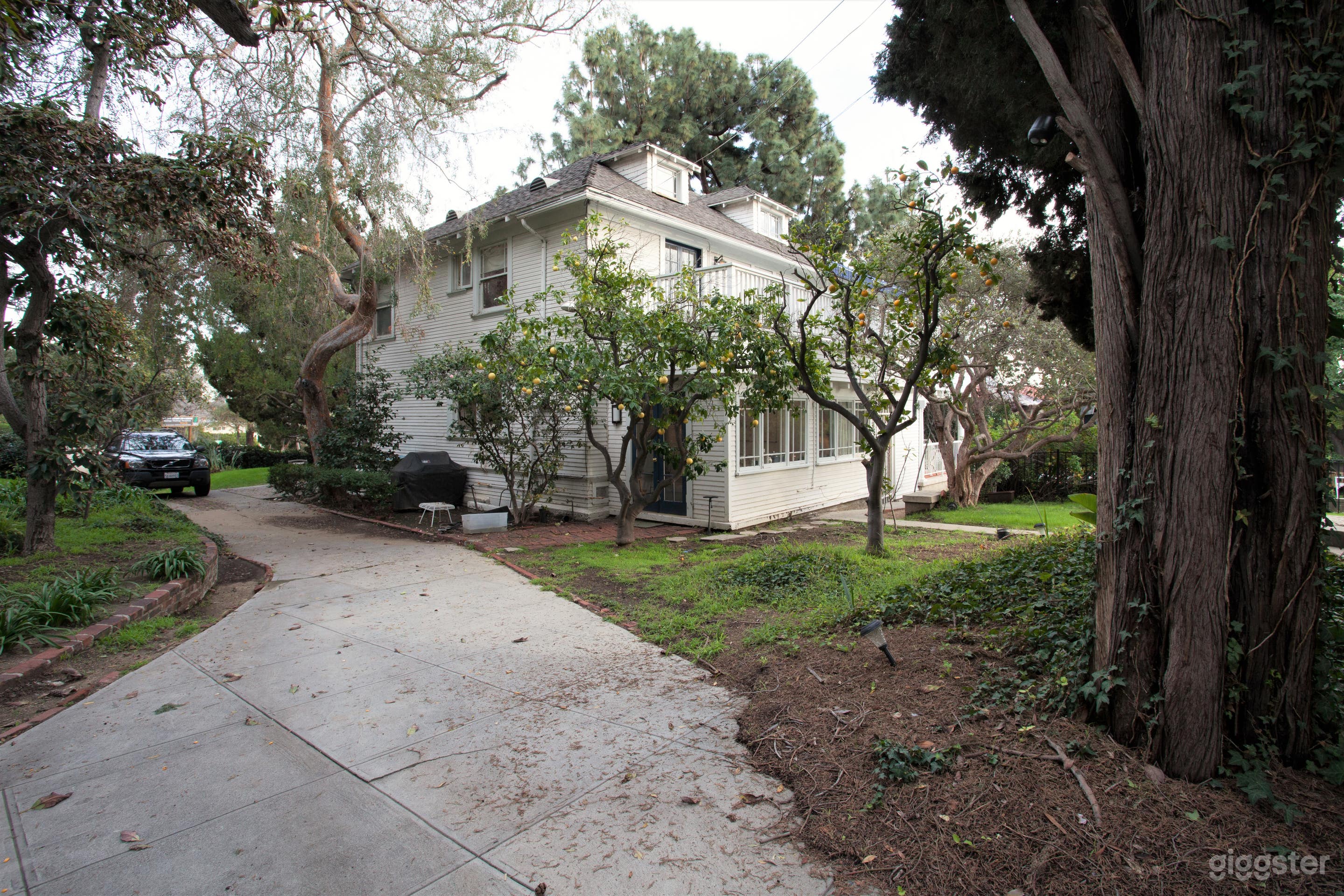 Life Moves Pretty Fast Photo 4