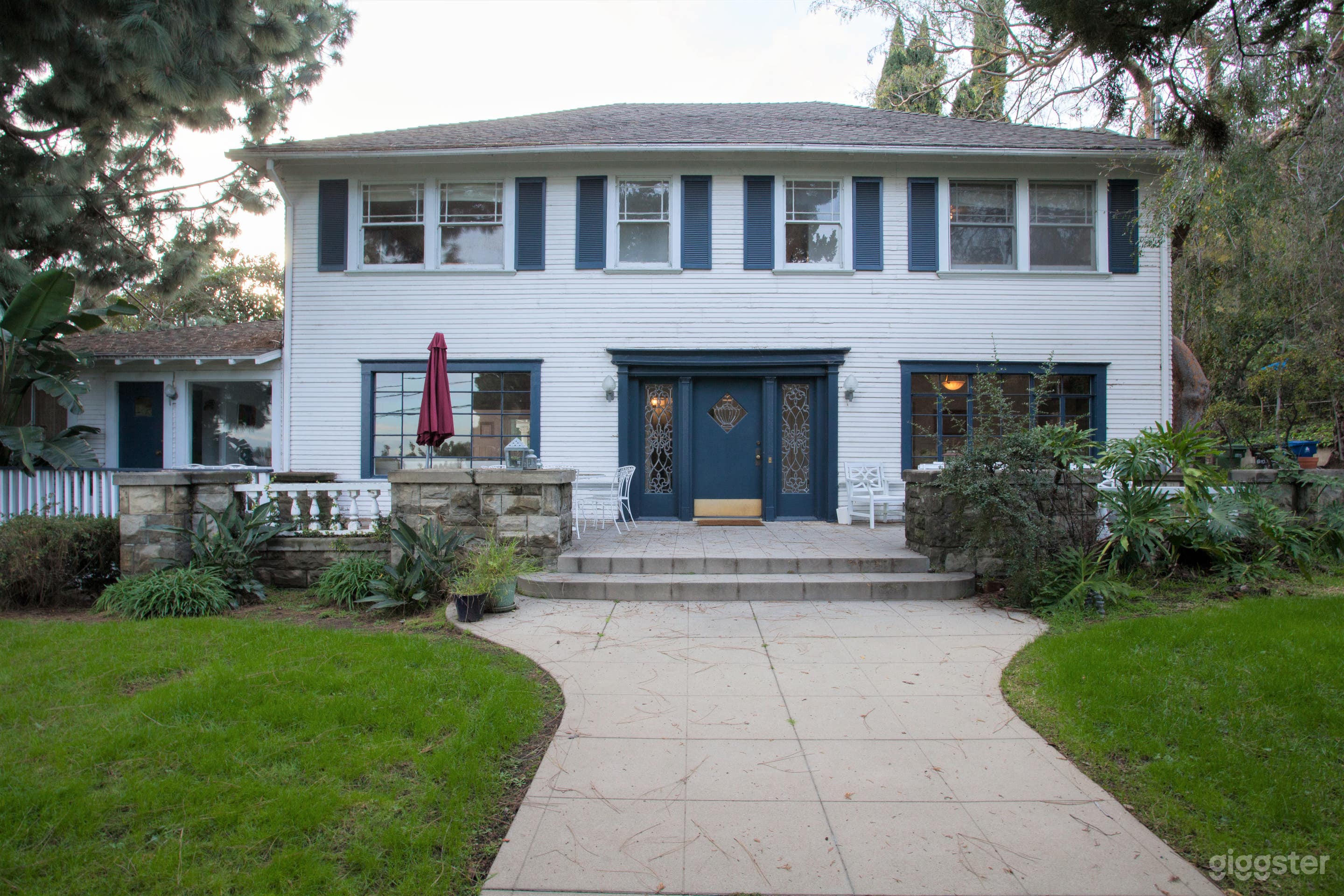 Life Moves Pretty Fast Photo 1