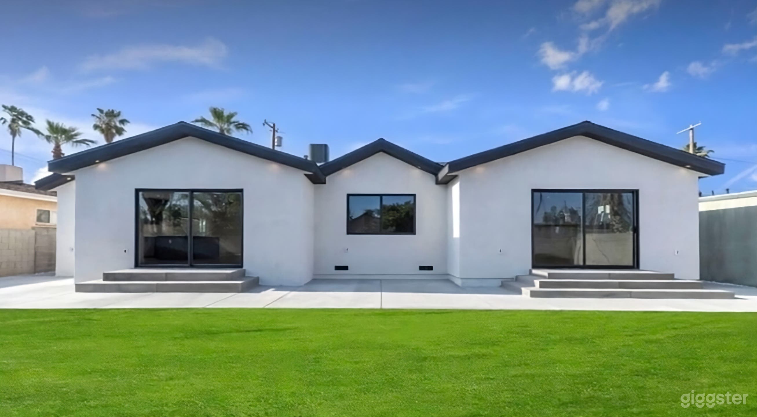 Modern Minimalist Backyard Photo 1