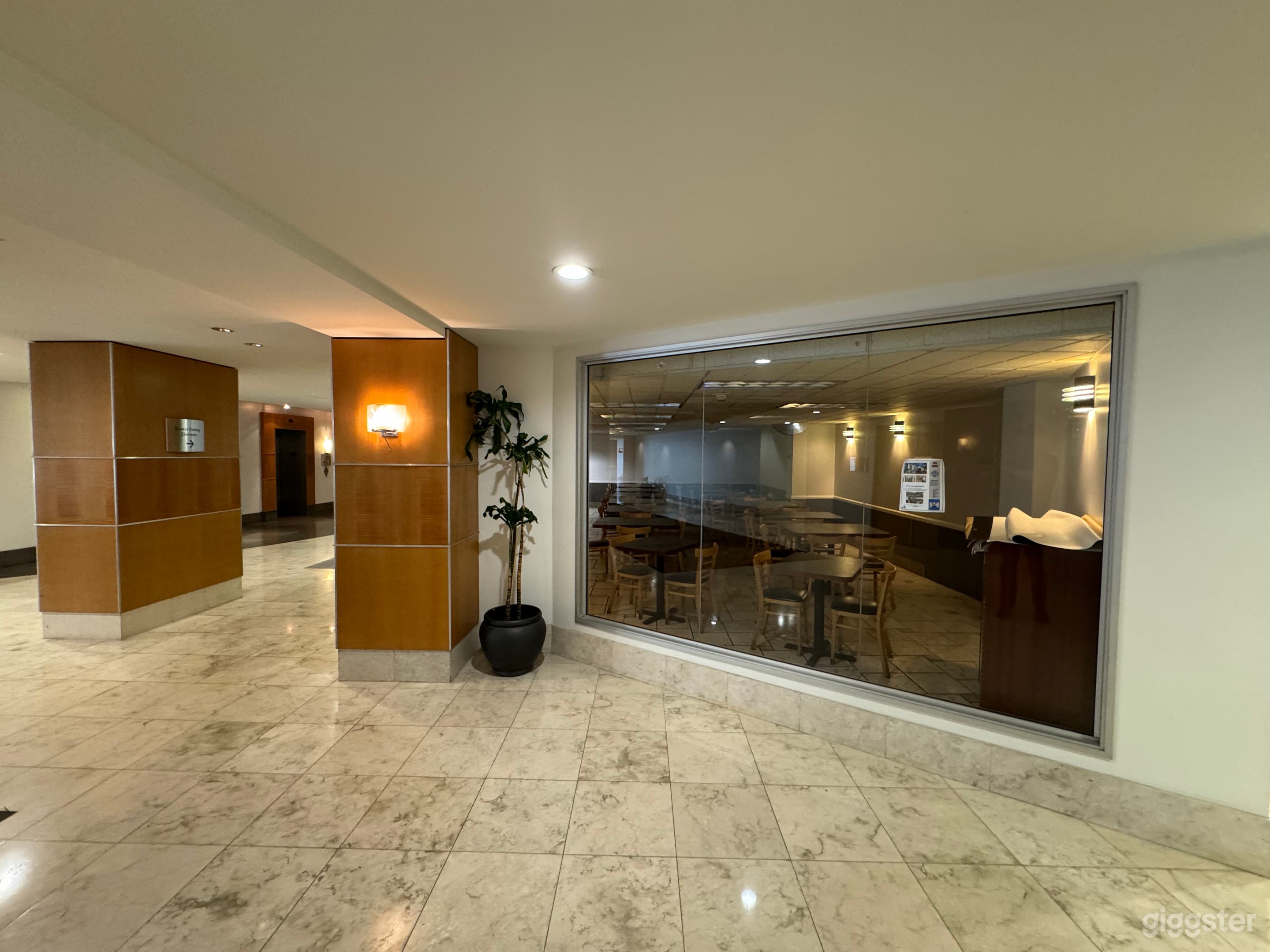 1,000 sf Event Space / Venue Space