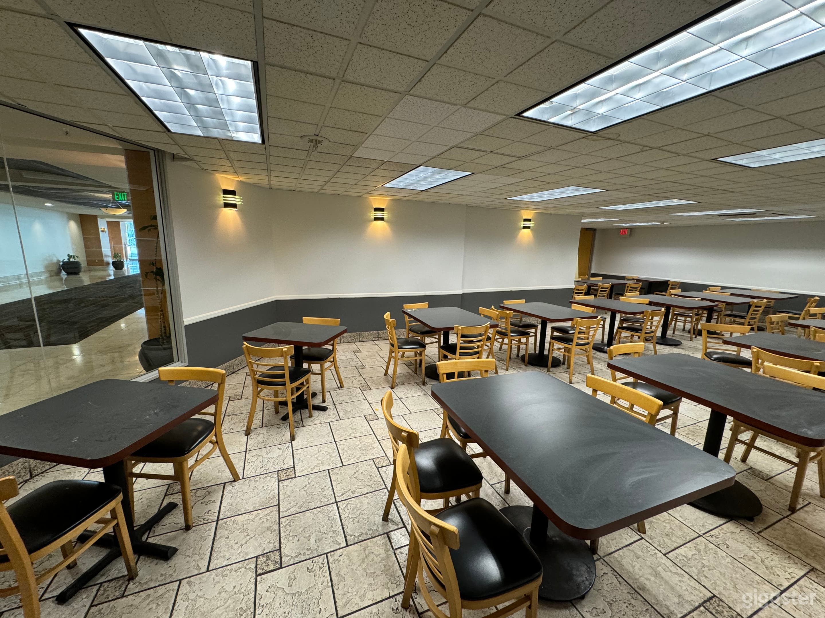 1,000 sf Event Space / Venue Space