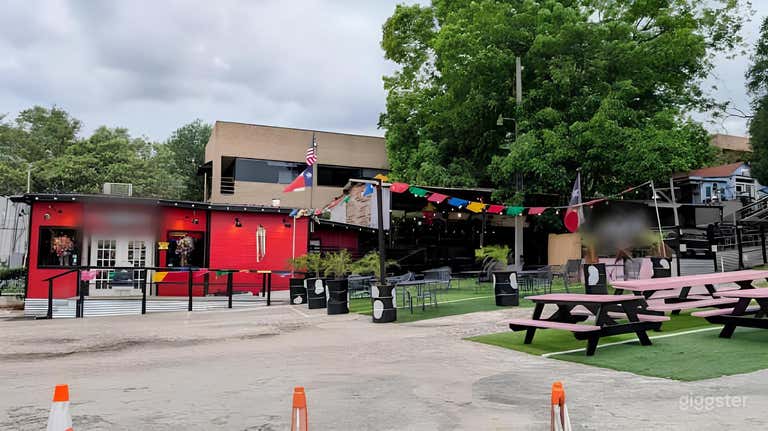  Country-Style BBQ Restaurant in San Antonio, TX (Full Space) 