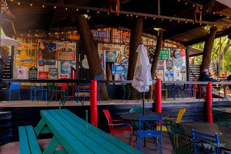  Country-Style BBQ Restaurant in San Antonio, TX (Full Space) 