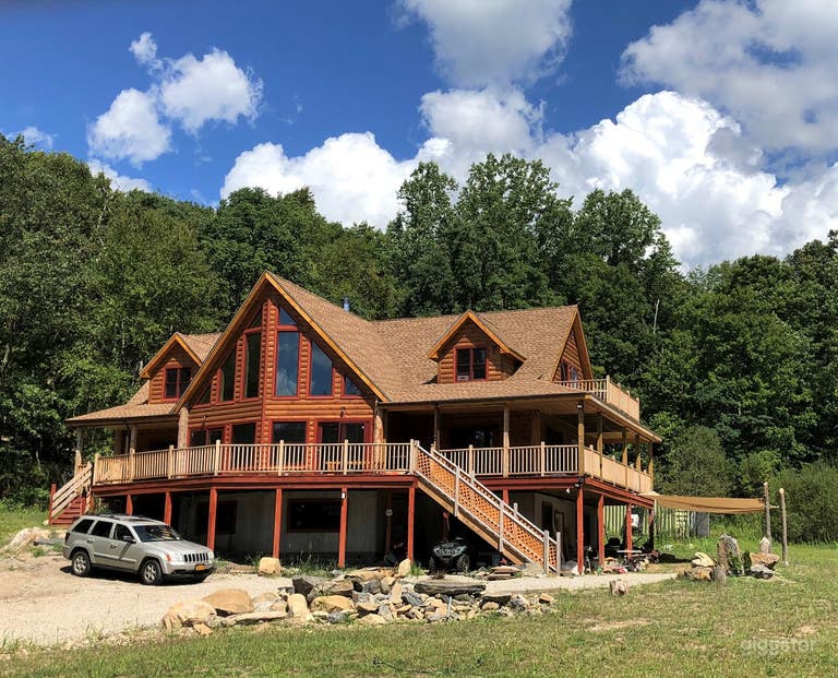  Log Cabin Retreat 