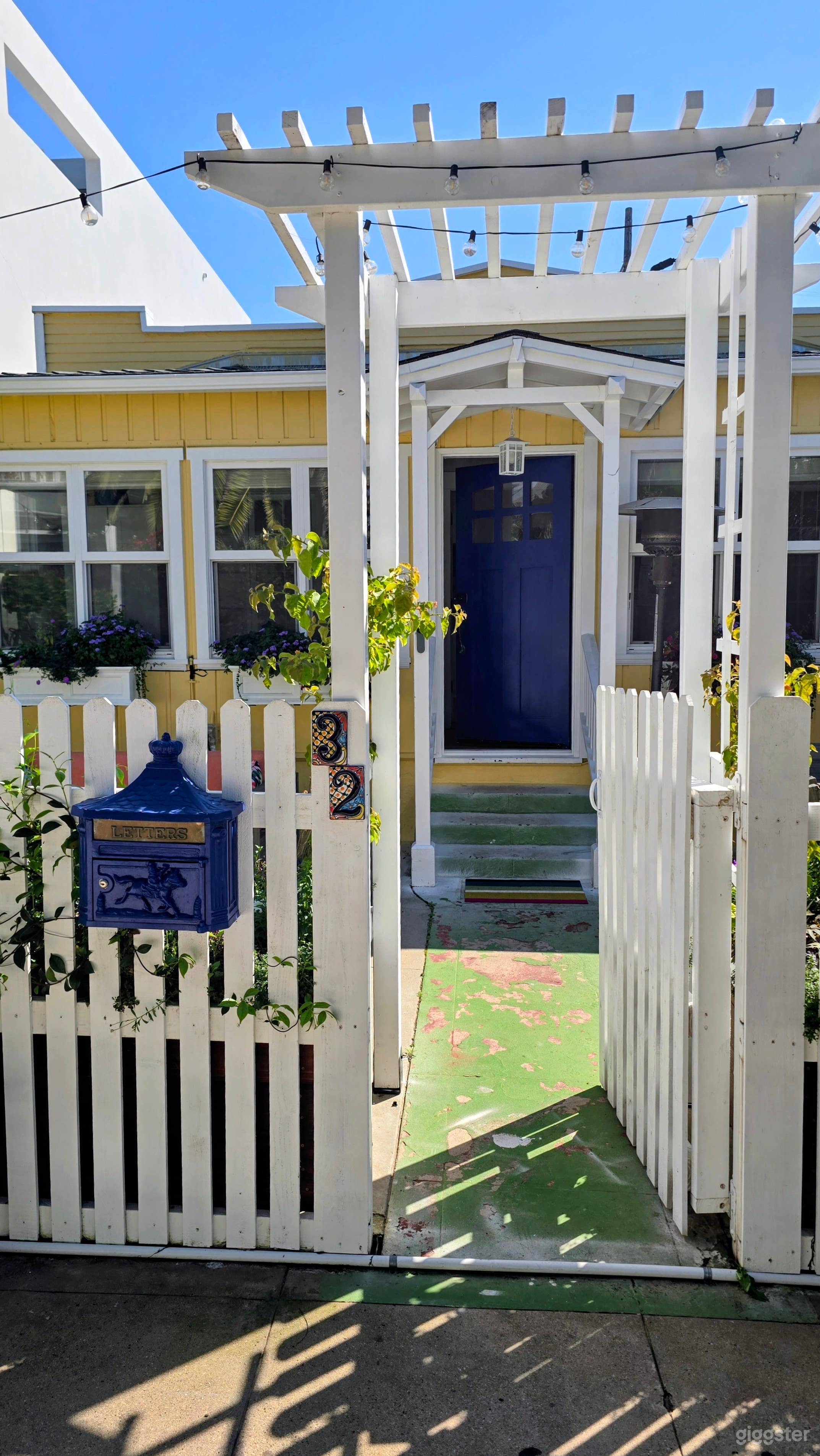Classic Venice Beach Bungalow (1924) Photo 2