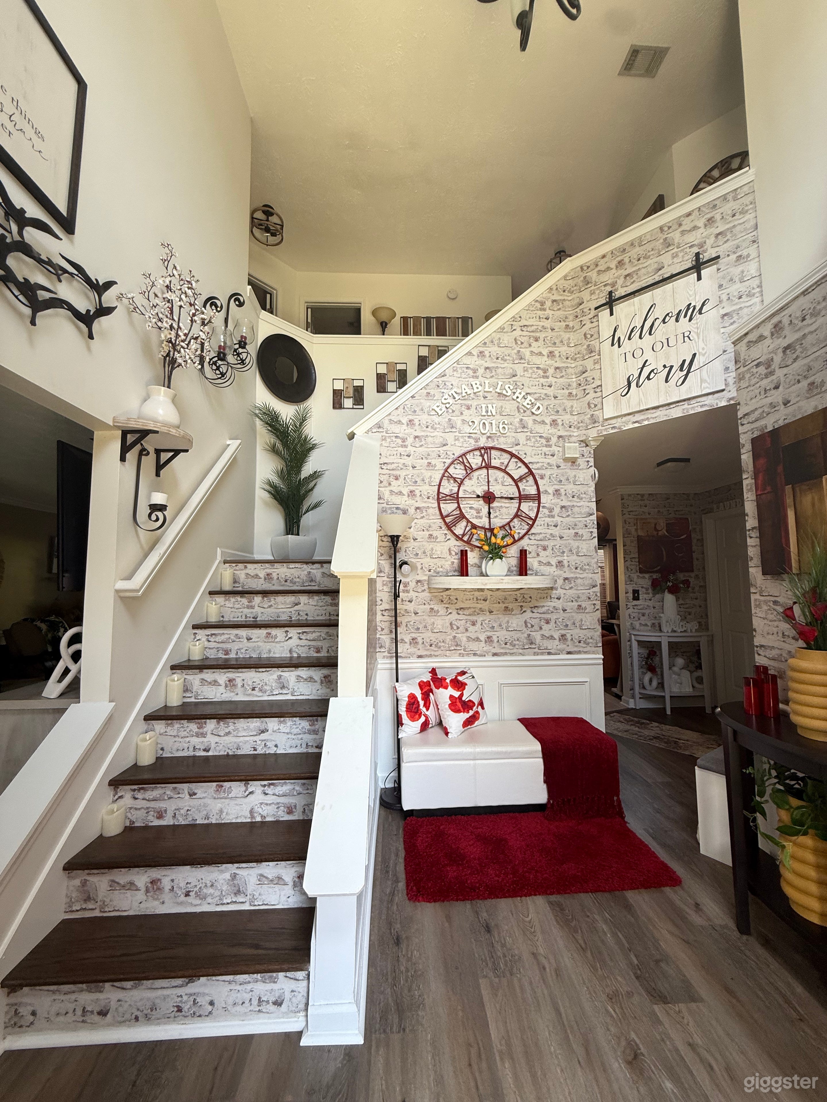 Luxury Model Home for Creatives Photo 1