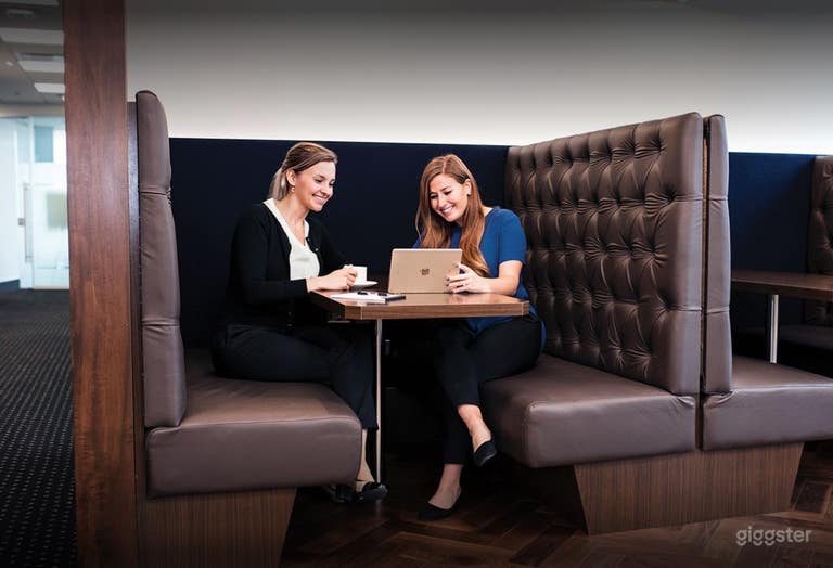  Shared Tables and Co-Working Space 