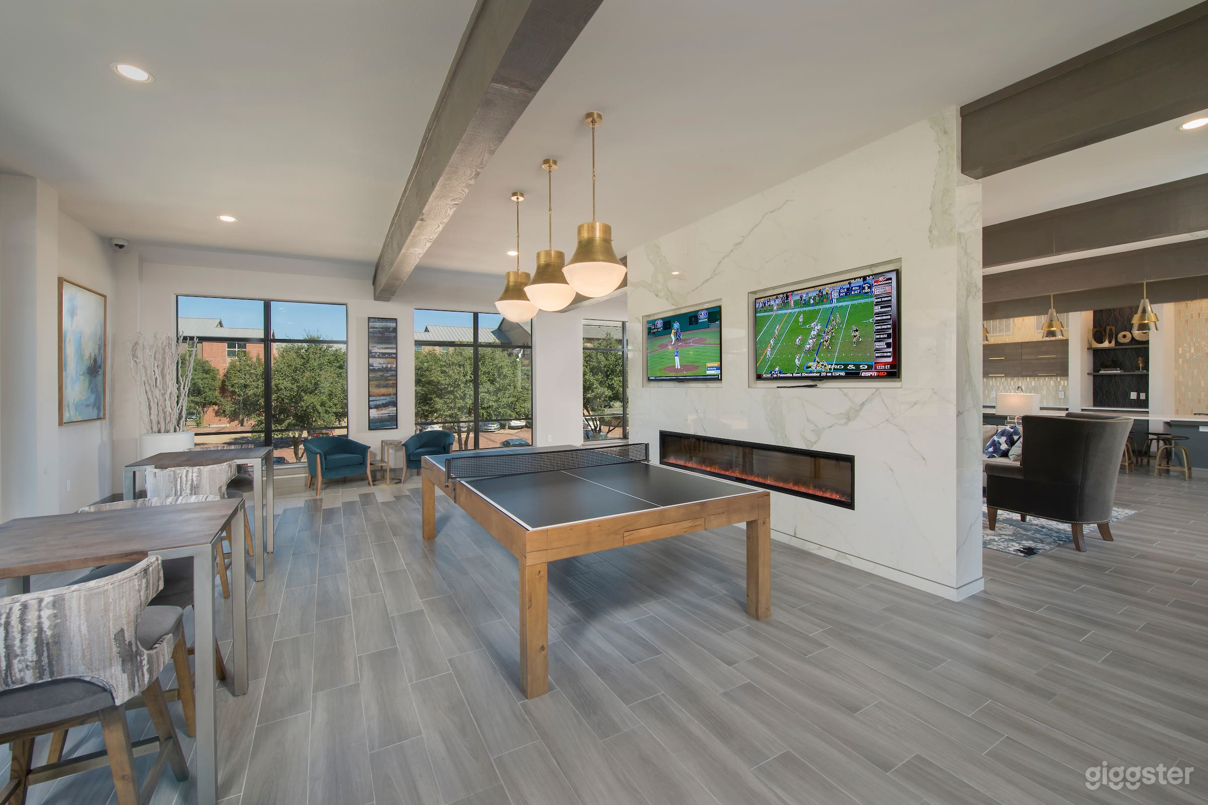 Refined, Spacious Club Room in Plano Photo 2