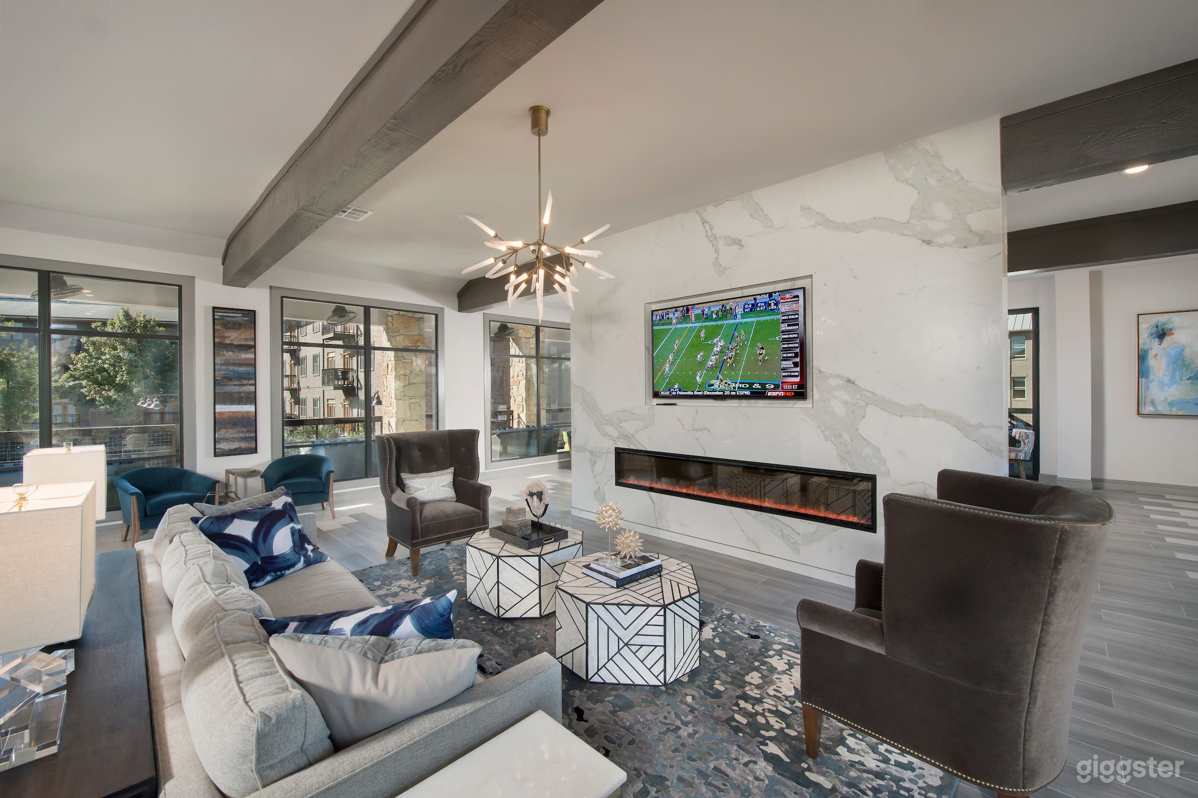 Refined, Spacious Club Room in Plano Photo 1