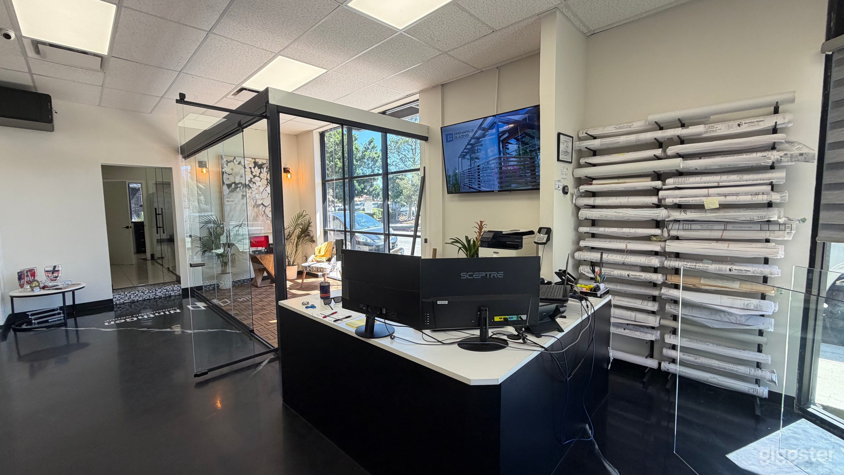 Luxury modern office space available for filming! Photo 3