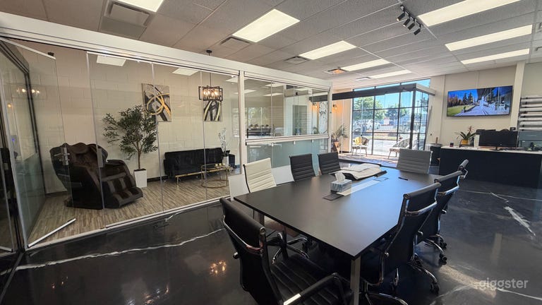  Luxury modern office space available for filming! 