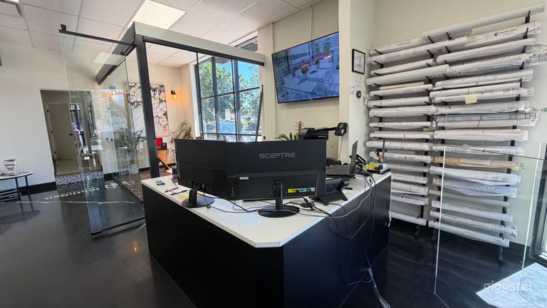  Luxury modern office space available for filming! 