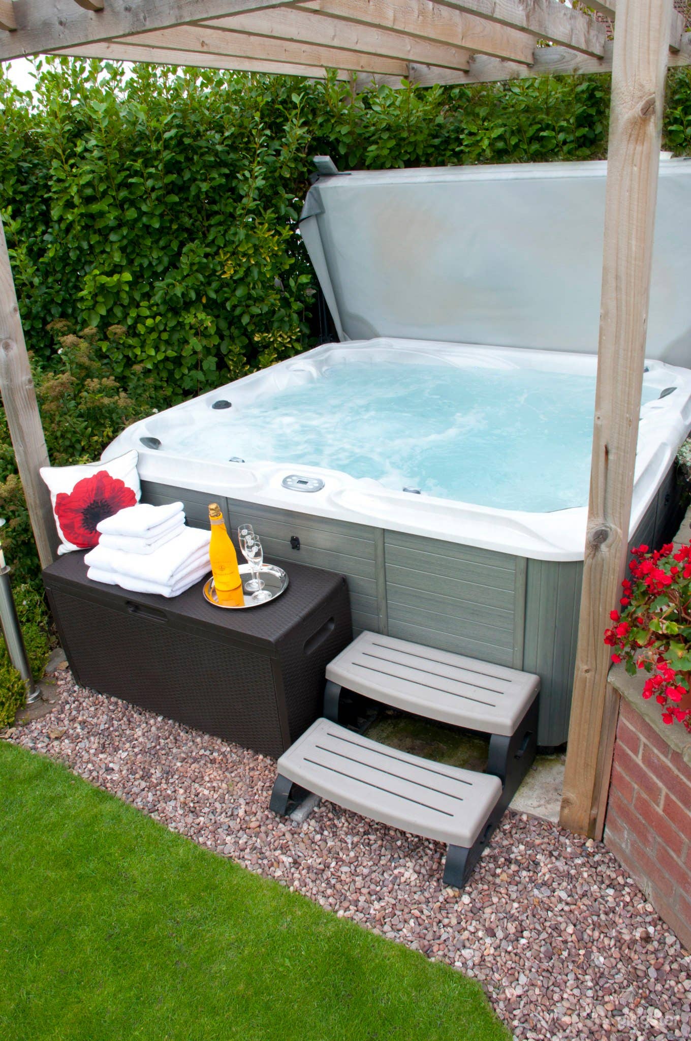 Outdoor Garden and Event Space in Blackpool Photo 3