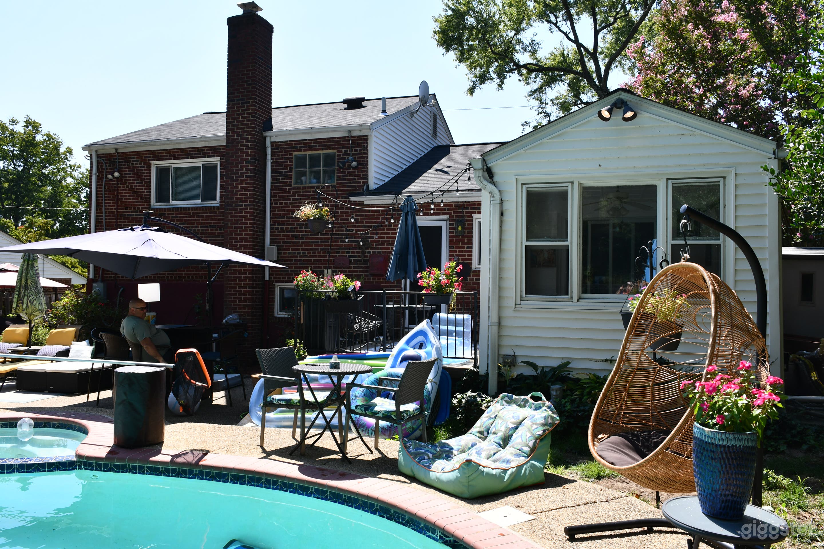 Modern Oasis in the Woods Photo 2