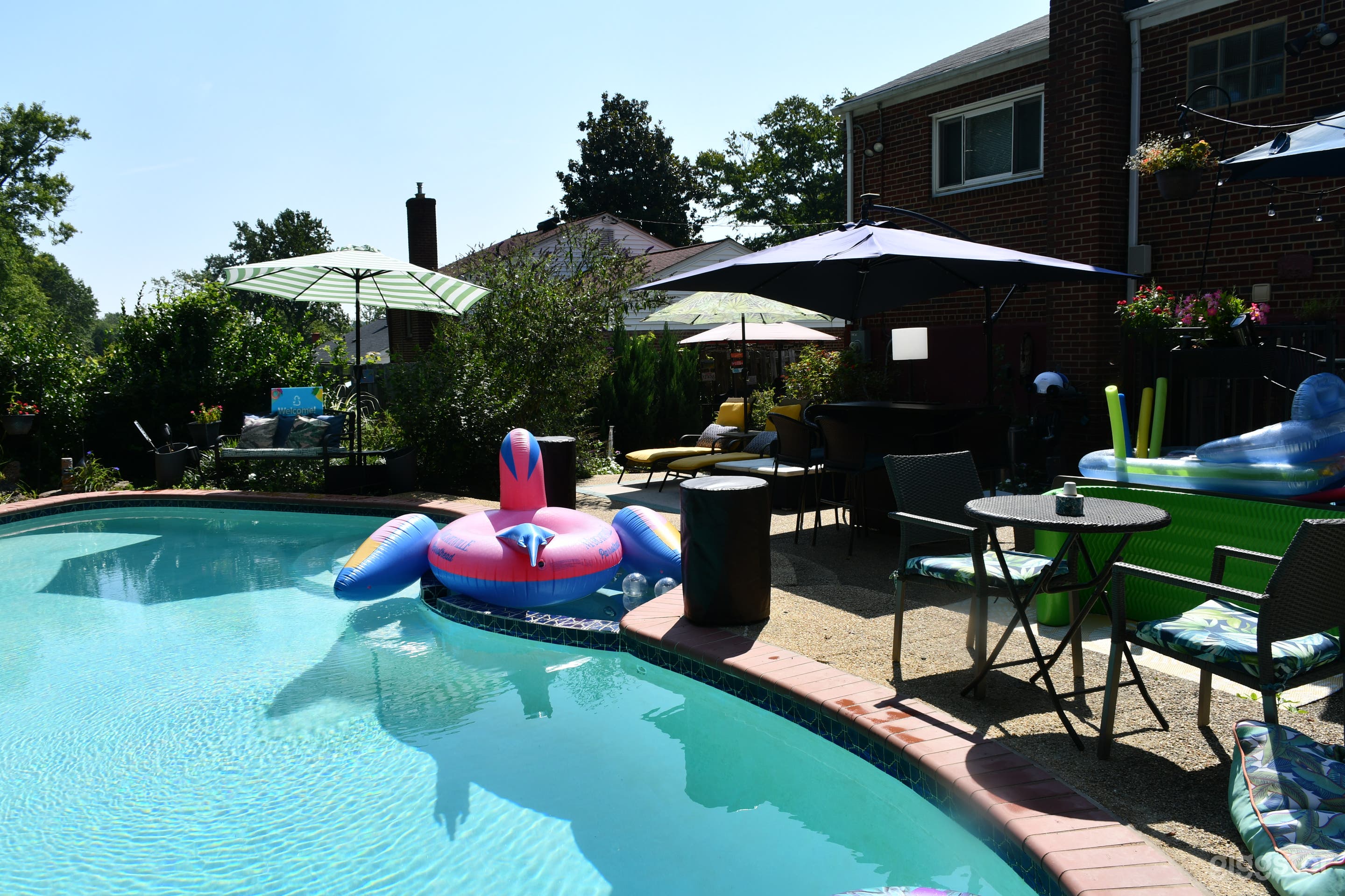 Modern Oasis in the Woods Photo 3