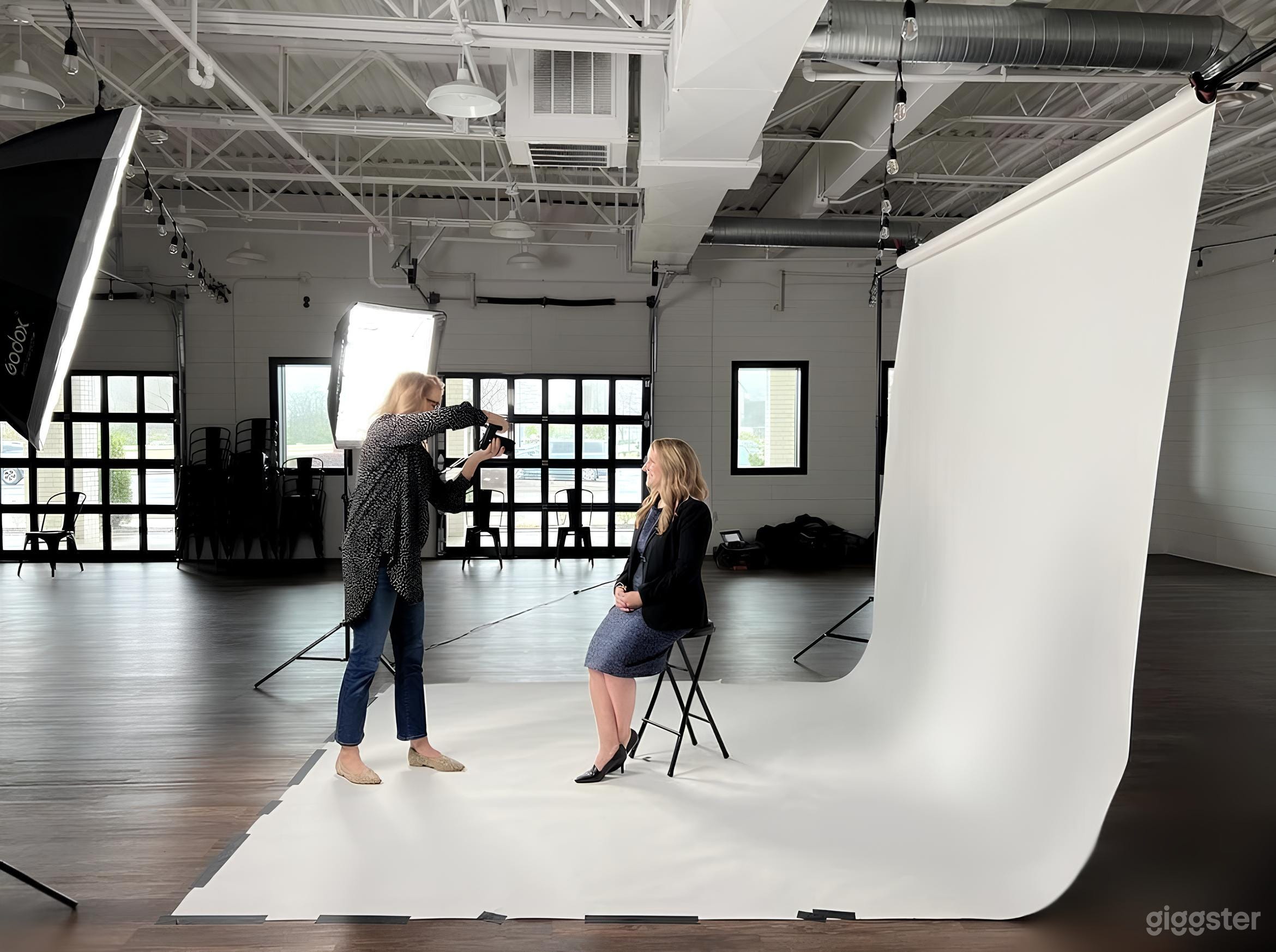 Modern Charming Event Space in Carmel Photo 2