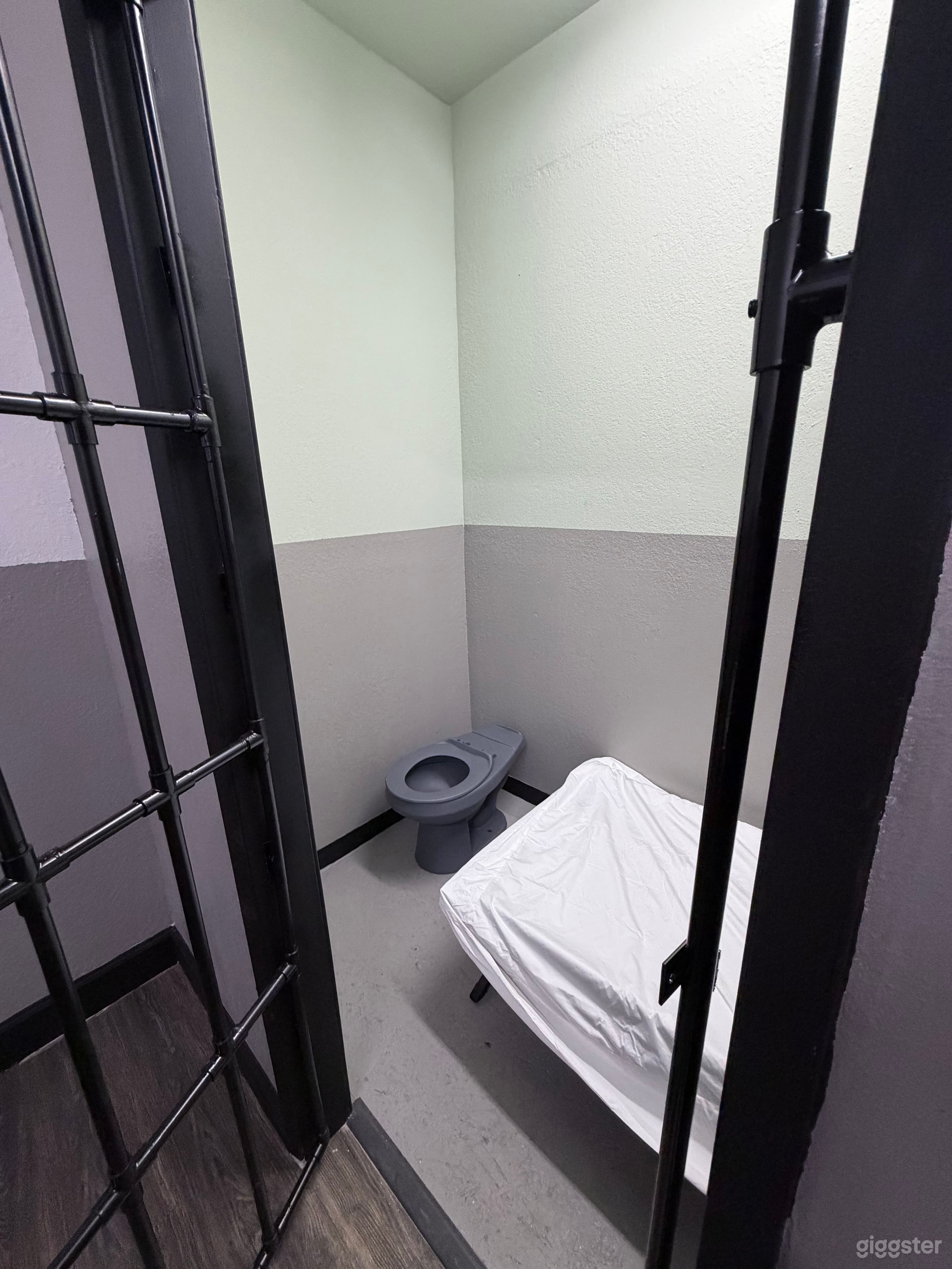 Realistic Jail Cell & Interrogation Room Set Near DTLA Photo 2