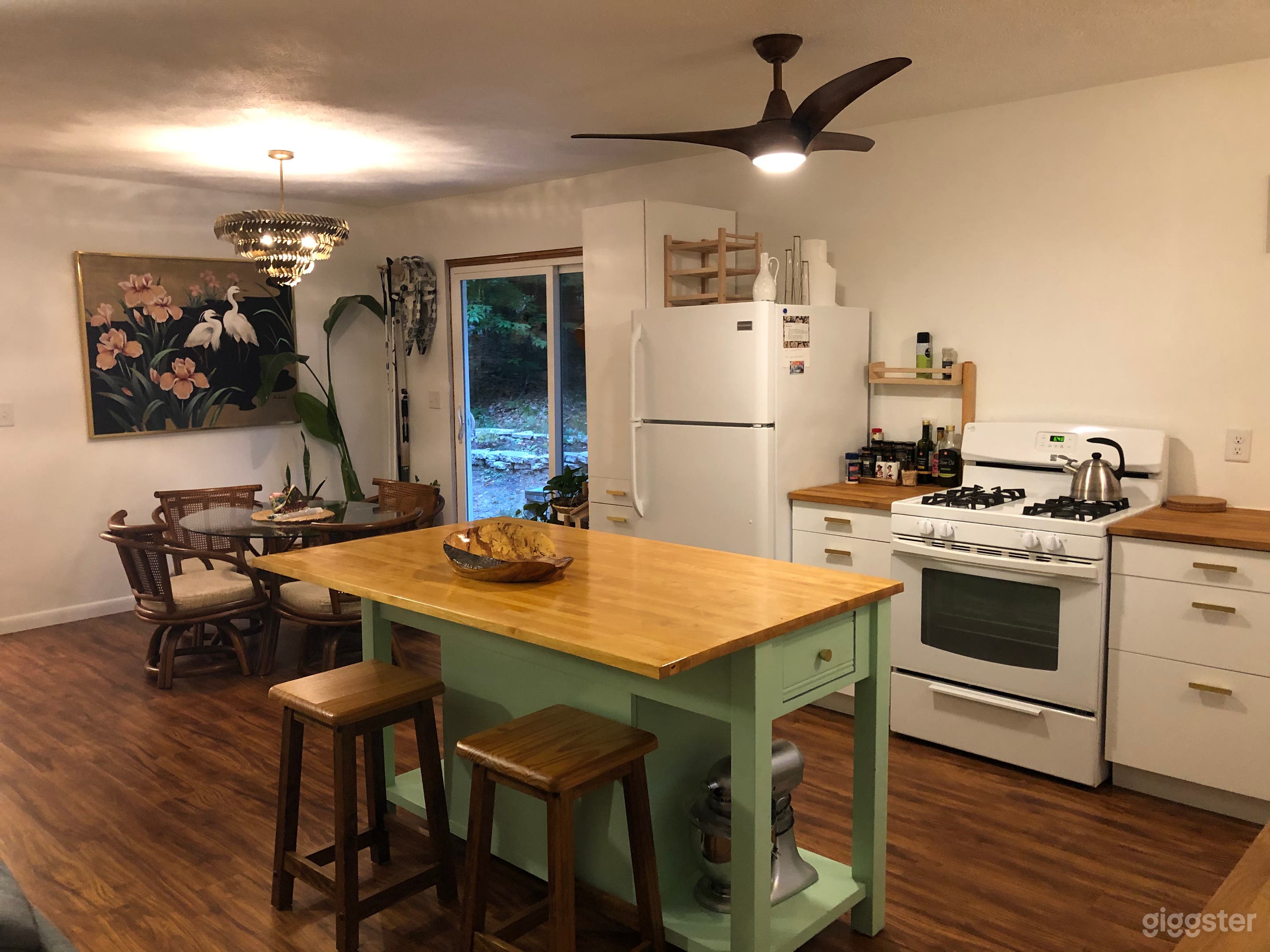 Northern Michigan Home in the Woods Photo 2