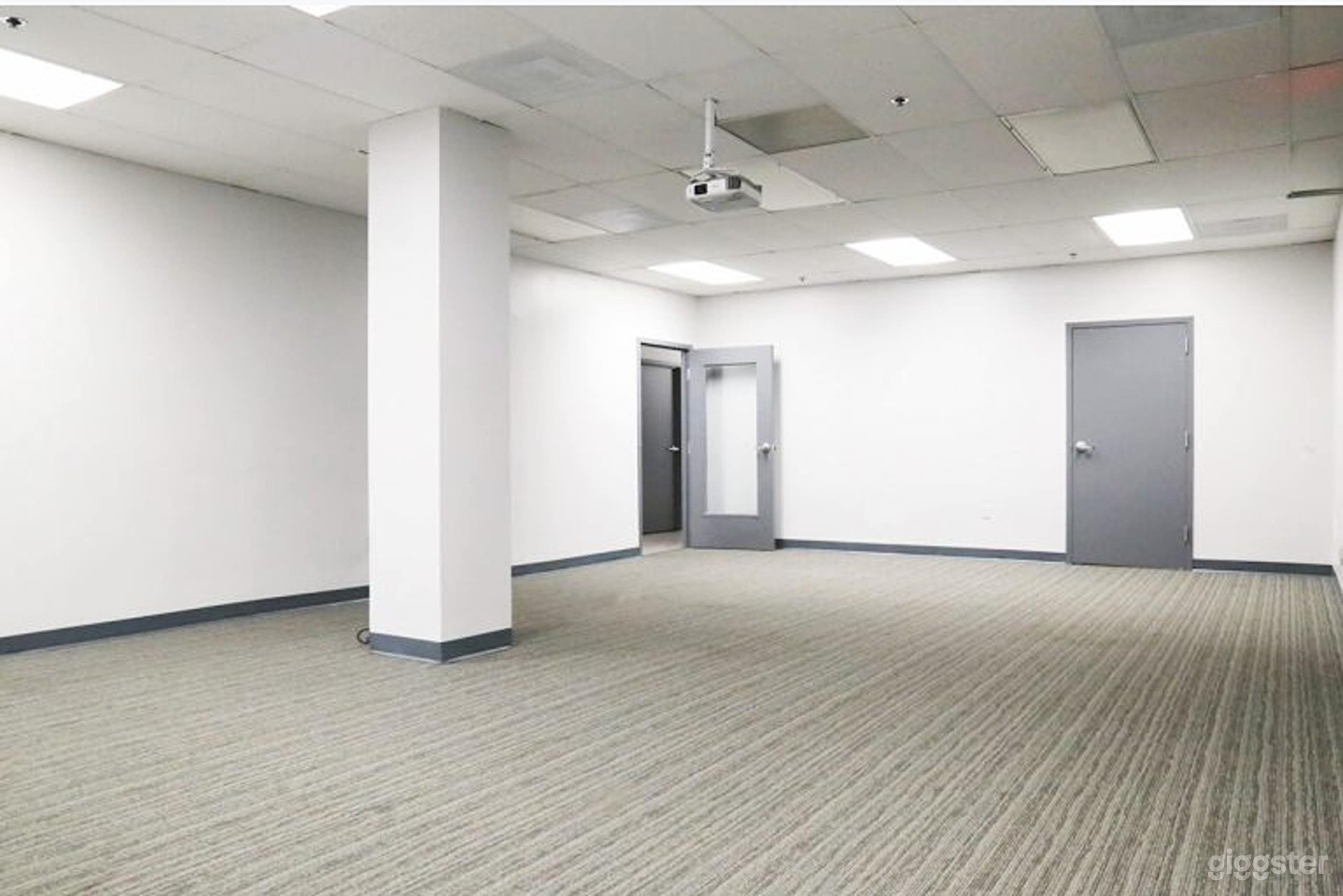 Versatile, Sophisticated Event Place Photo 3