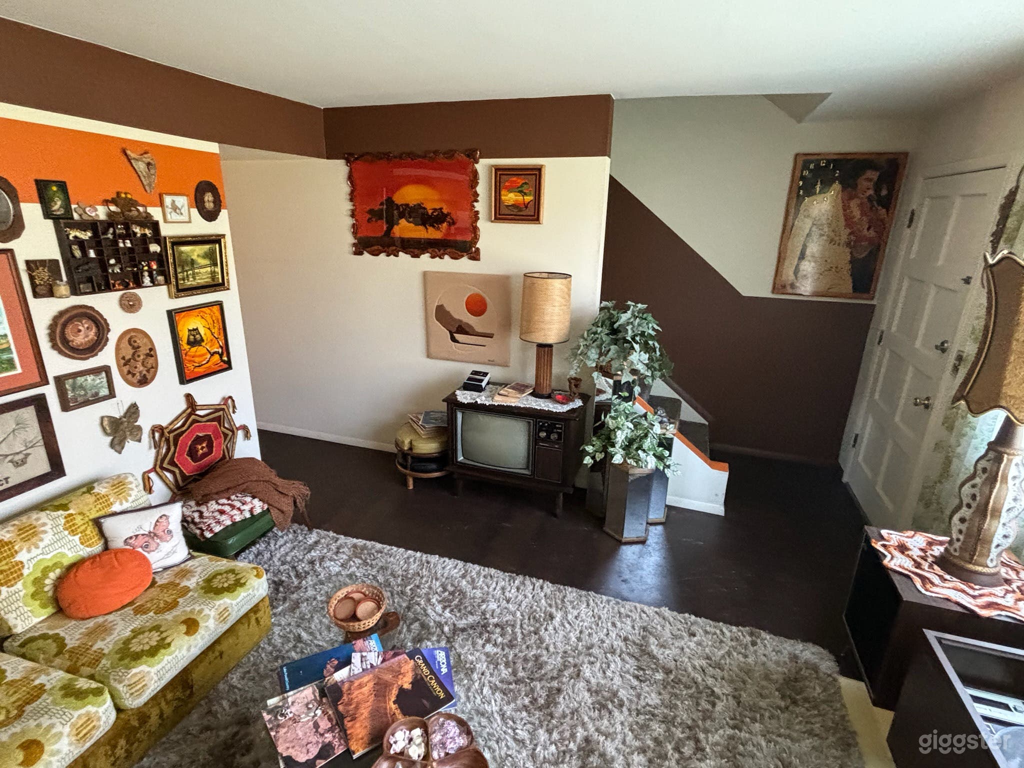 That 70s Pad: Vintage Time Capsule in Scottsdale  Photo 2