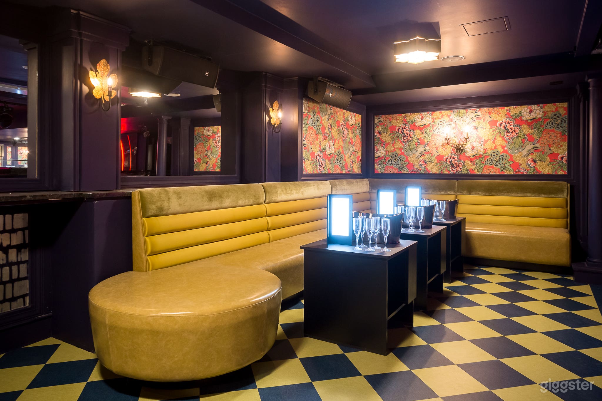 Aesthetic, Victorian Chic Designed NightClub in Boston Photo 2