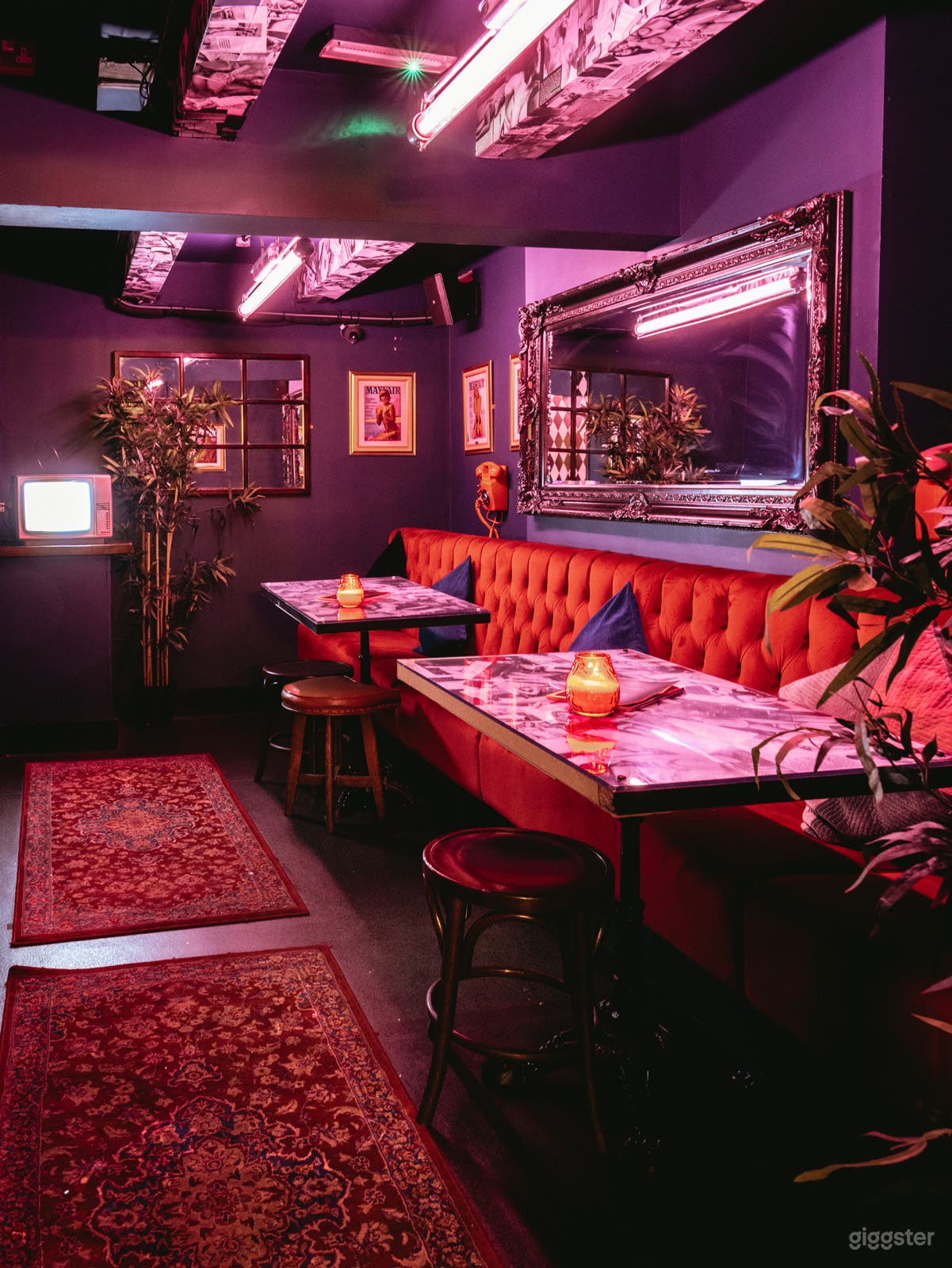 Hidden 70s porn-inspired bar Photo 2